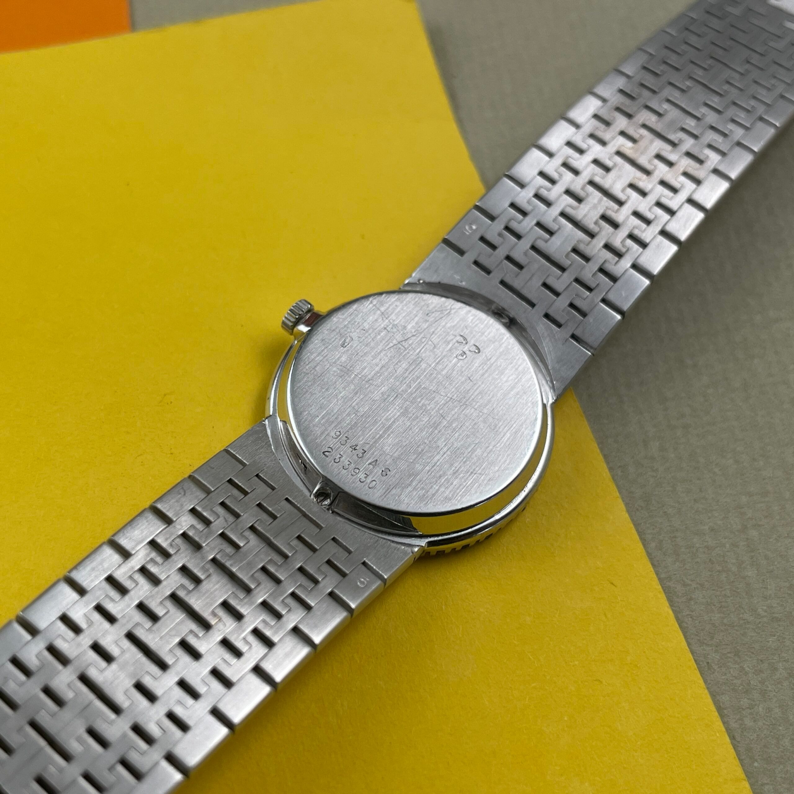 Piaget Diamond Onyx Dial in ‘Bark Finish’, photo 13 of 15