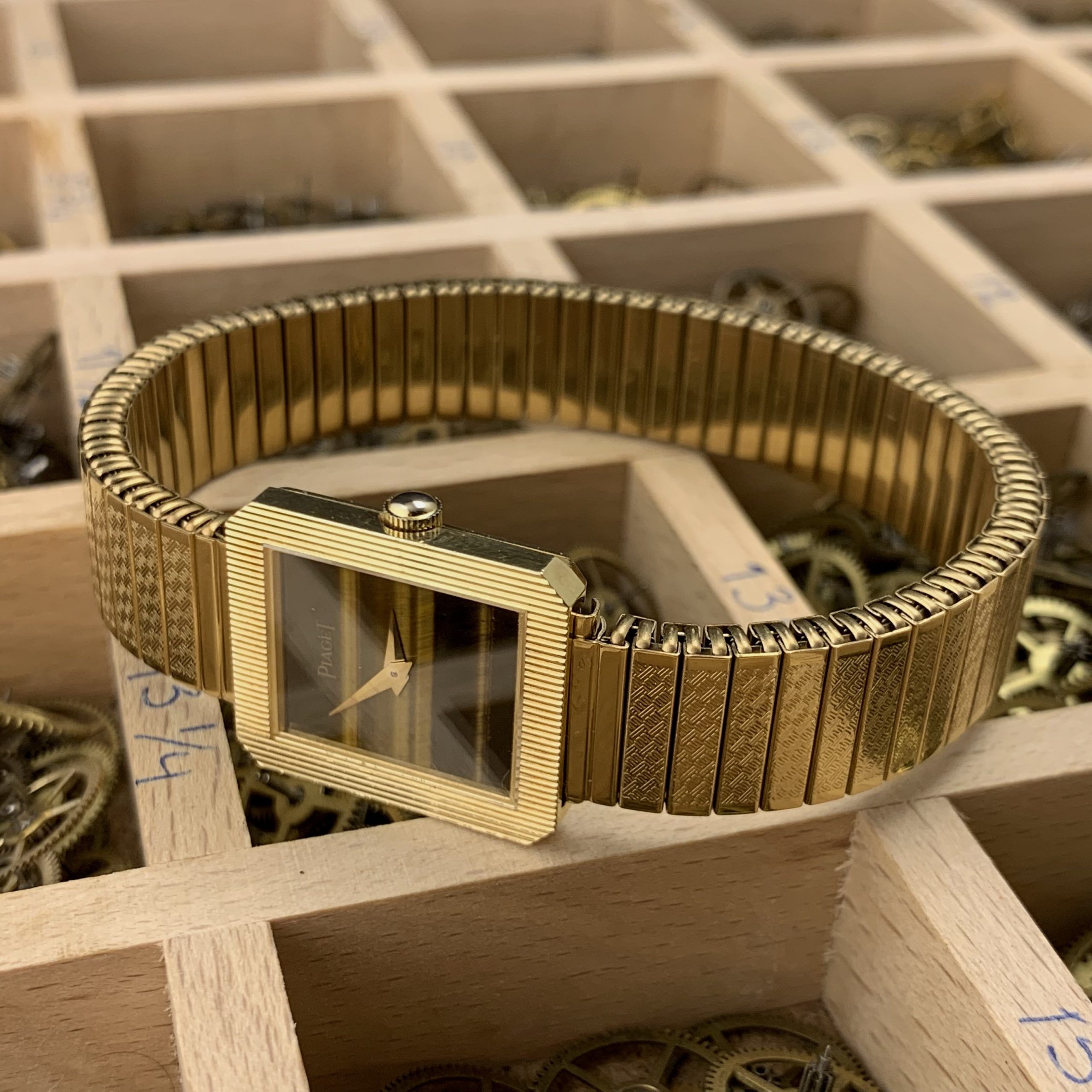 Piaget Yellow Gold Square Ladies, photo 7 of 9