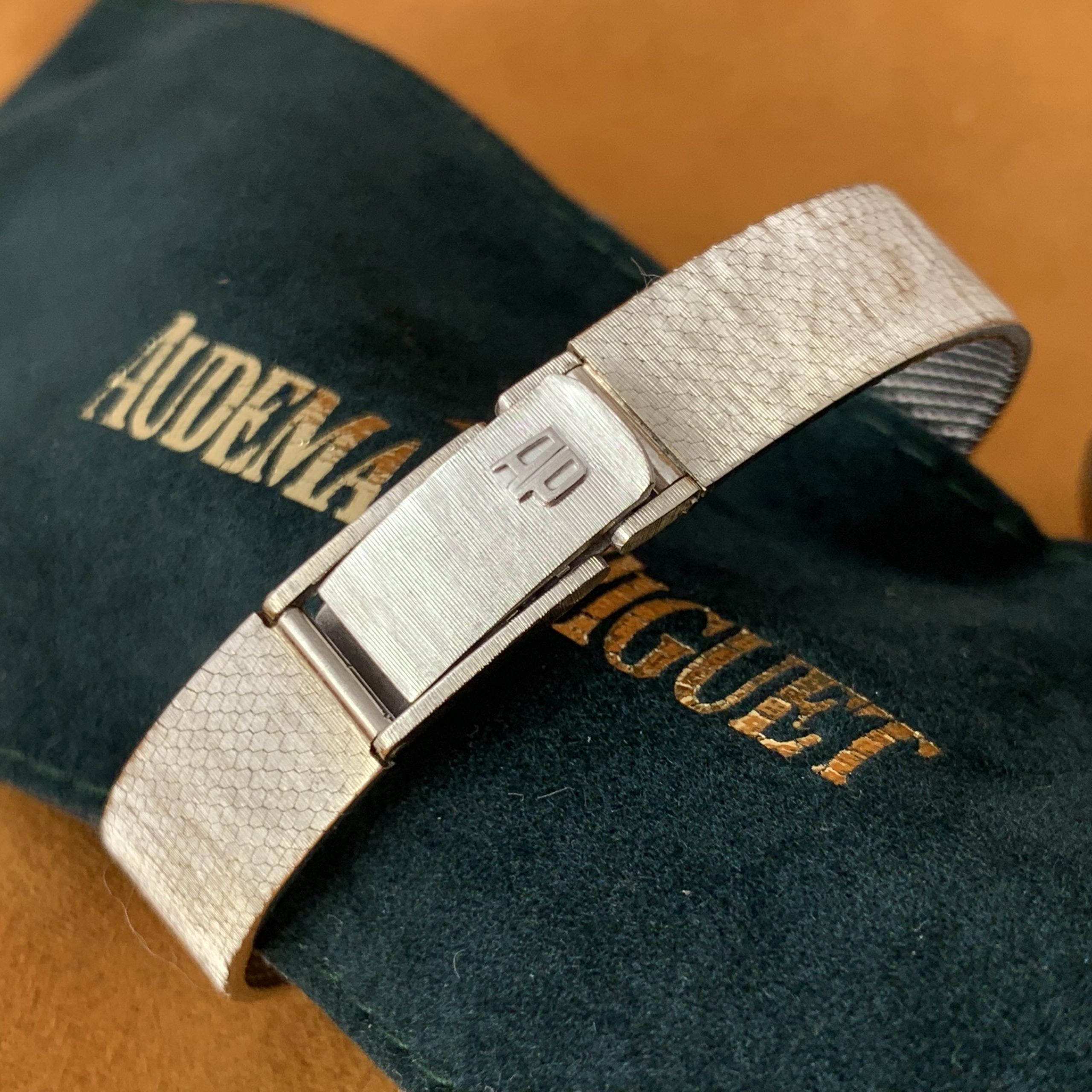 Audemars Piguet Opal Baguette Diamond Cocktail Watch, photo 10 of 14