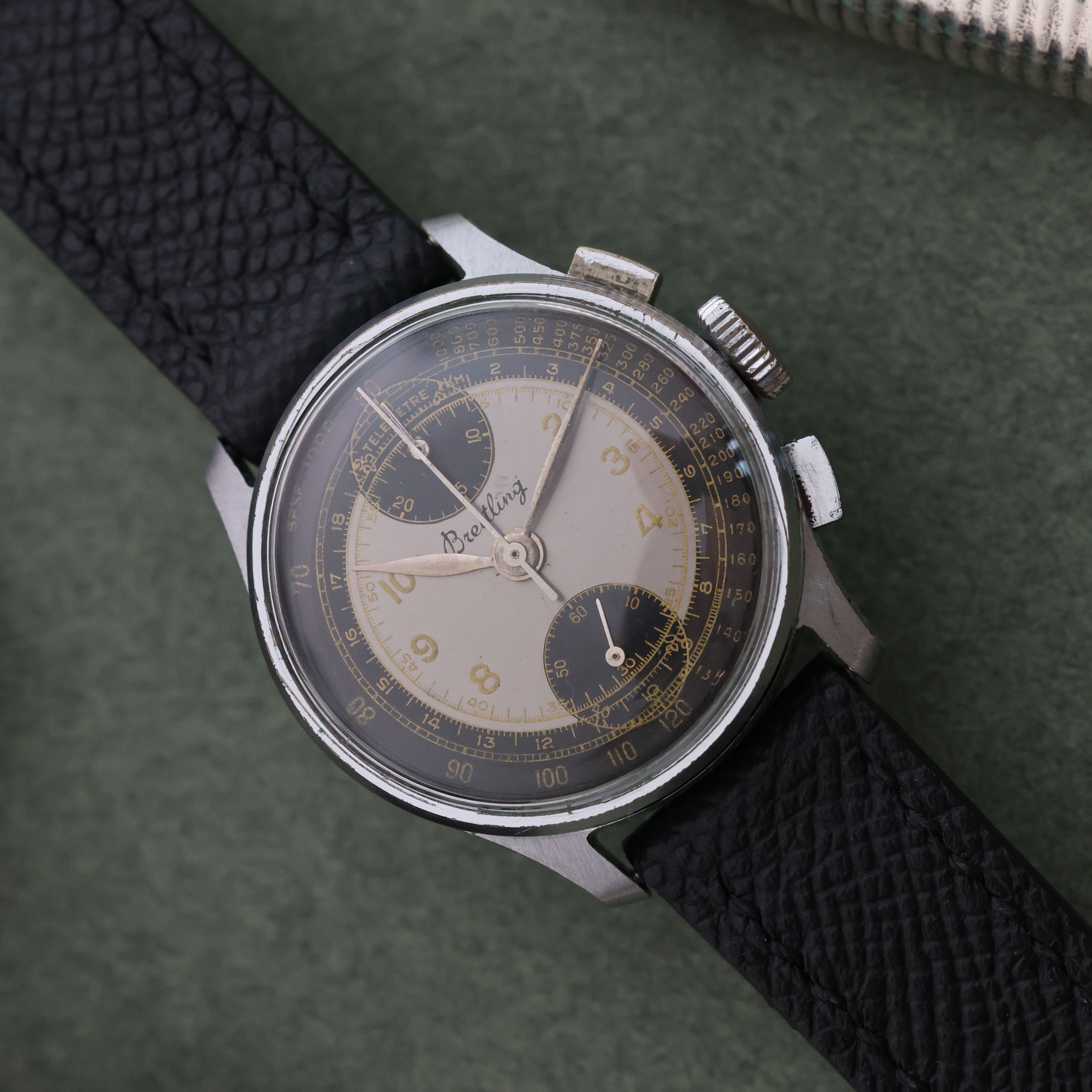 Breitling Two-Tone 40s Chronograph, photo 6 of 13