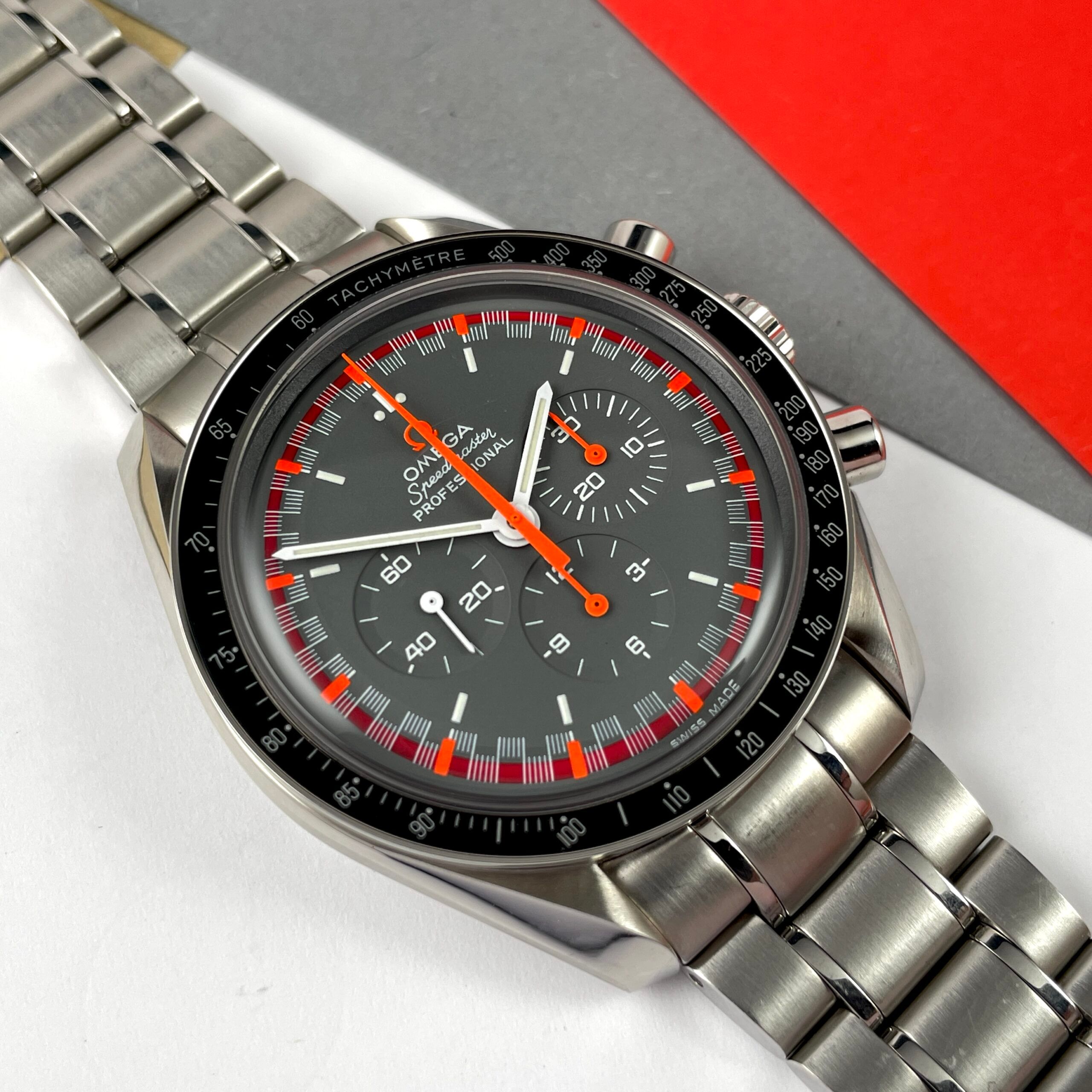 Omega Speedmaster Limited Japanese Racing Dial, photo 4 of 15