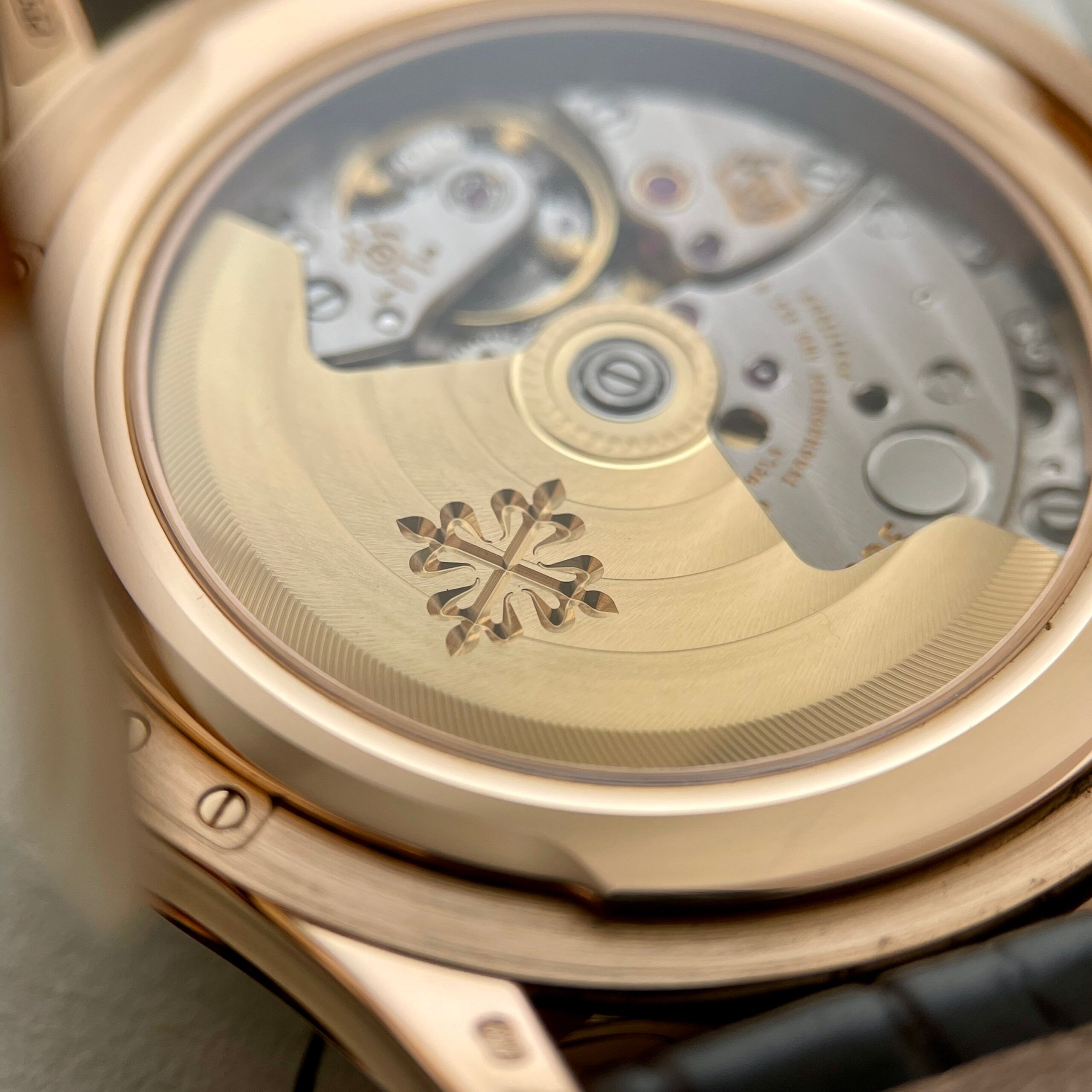 Patek Philippe Calatrava, photo 15 of 16
