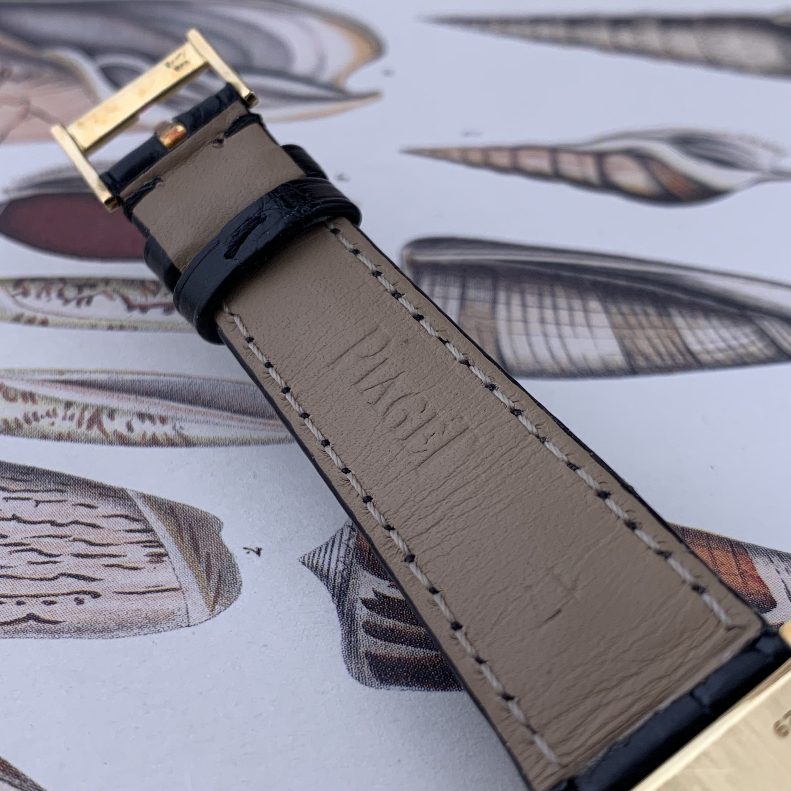 Piaget Onyx Dial Yellow Gold Gentlemen Dress Watch, photo 10 of 12