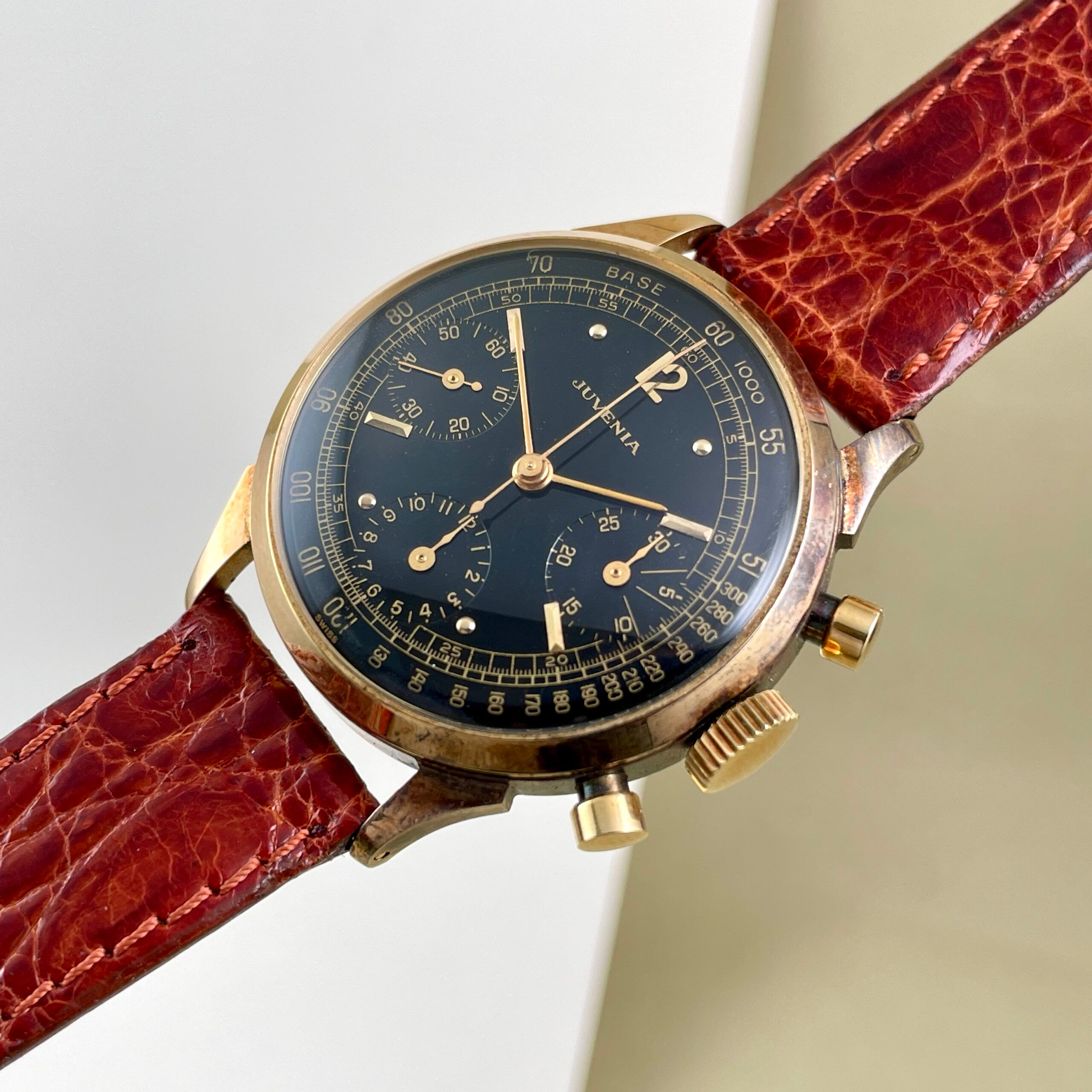 Juvenia Black Gilt Dial, photo 4 of 18