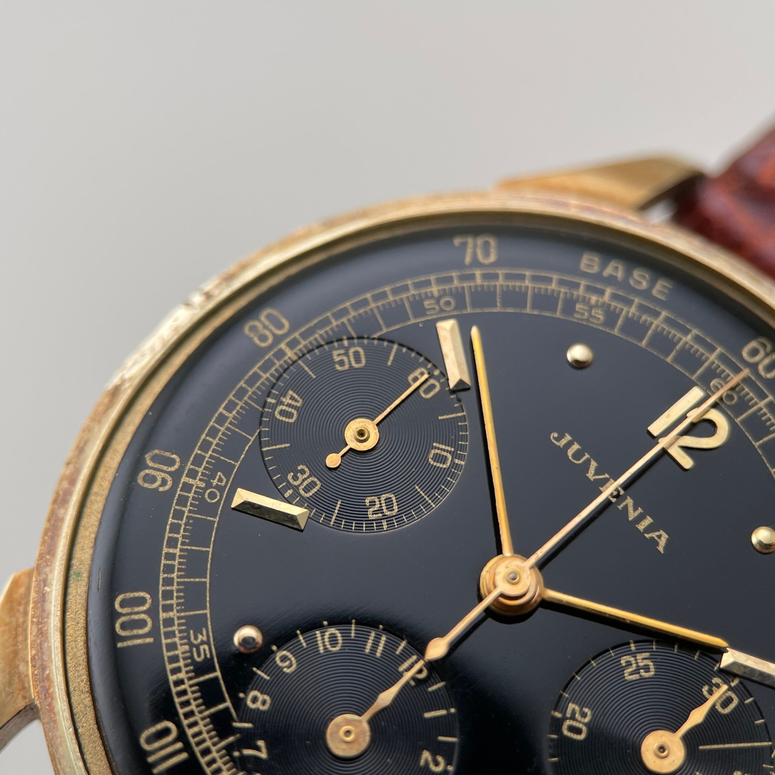 Juvenia Black Gilt Dial, photo 17 of 18