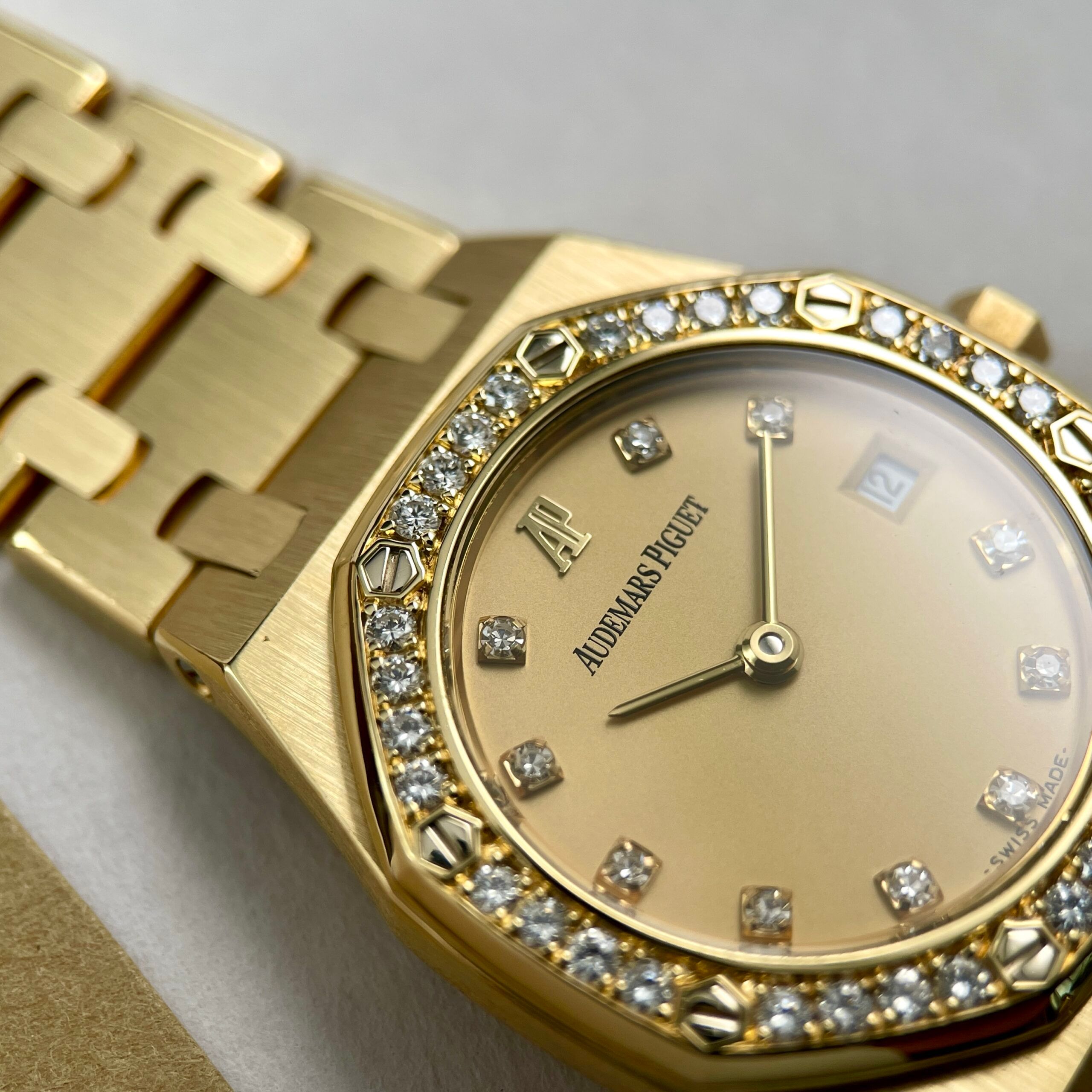 Audemars Piguet Royal Oak Lady ‘Lemon’ Diamond, photo 2 of 14