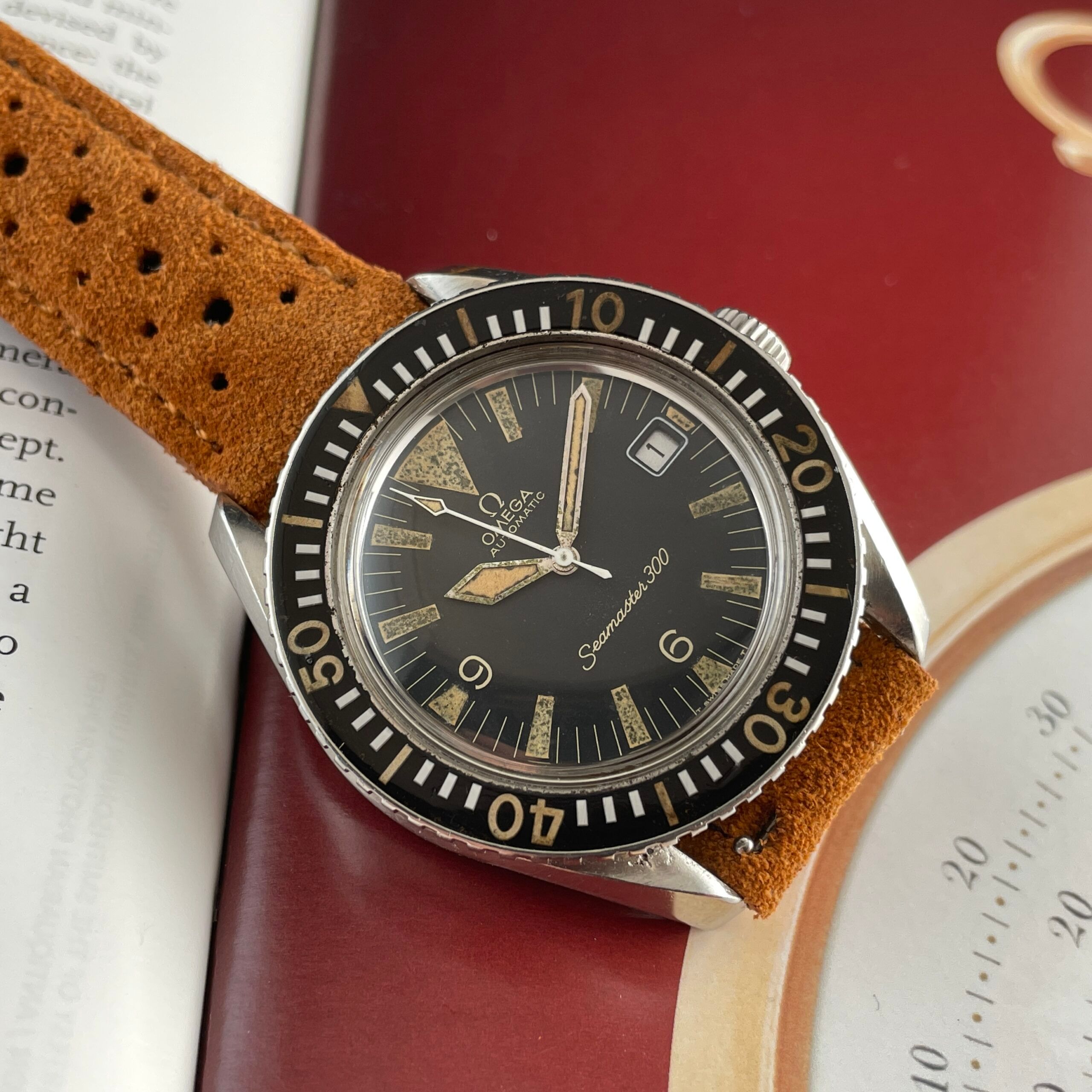 Omega Seamaster 300 ‘Big Triangle’, photo 3 of 14