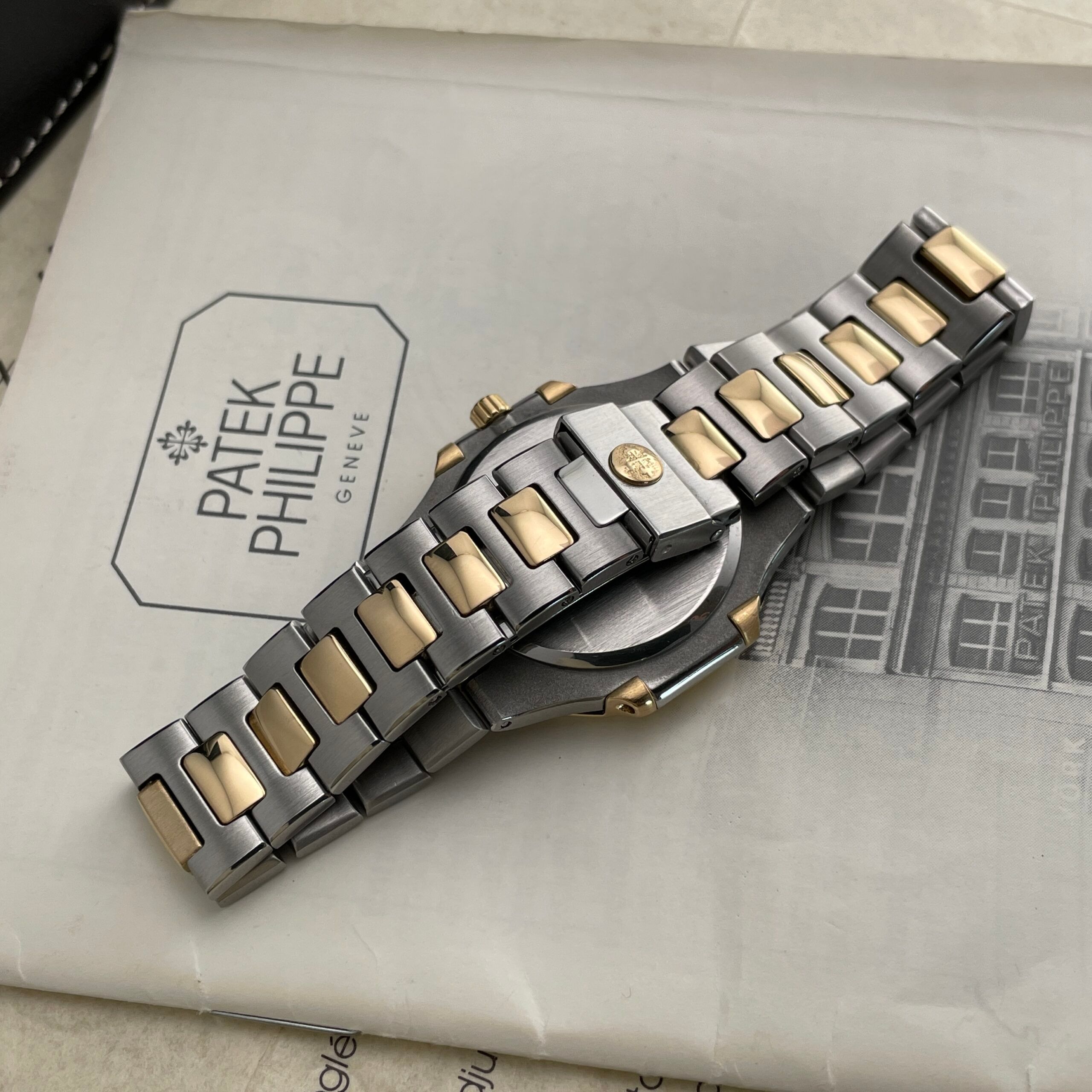 Patek Philippe Nautilus, photo 14 of 15