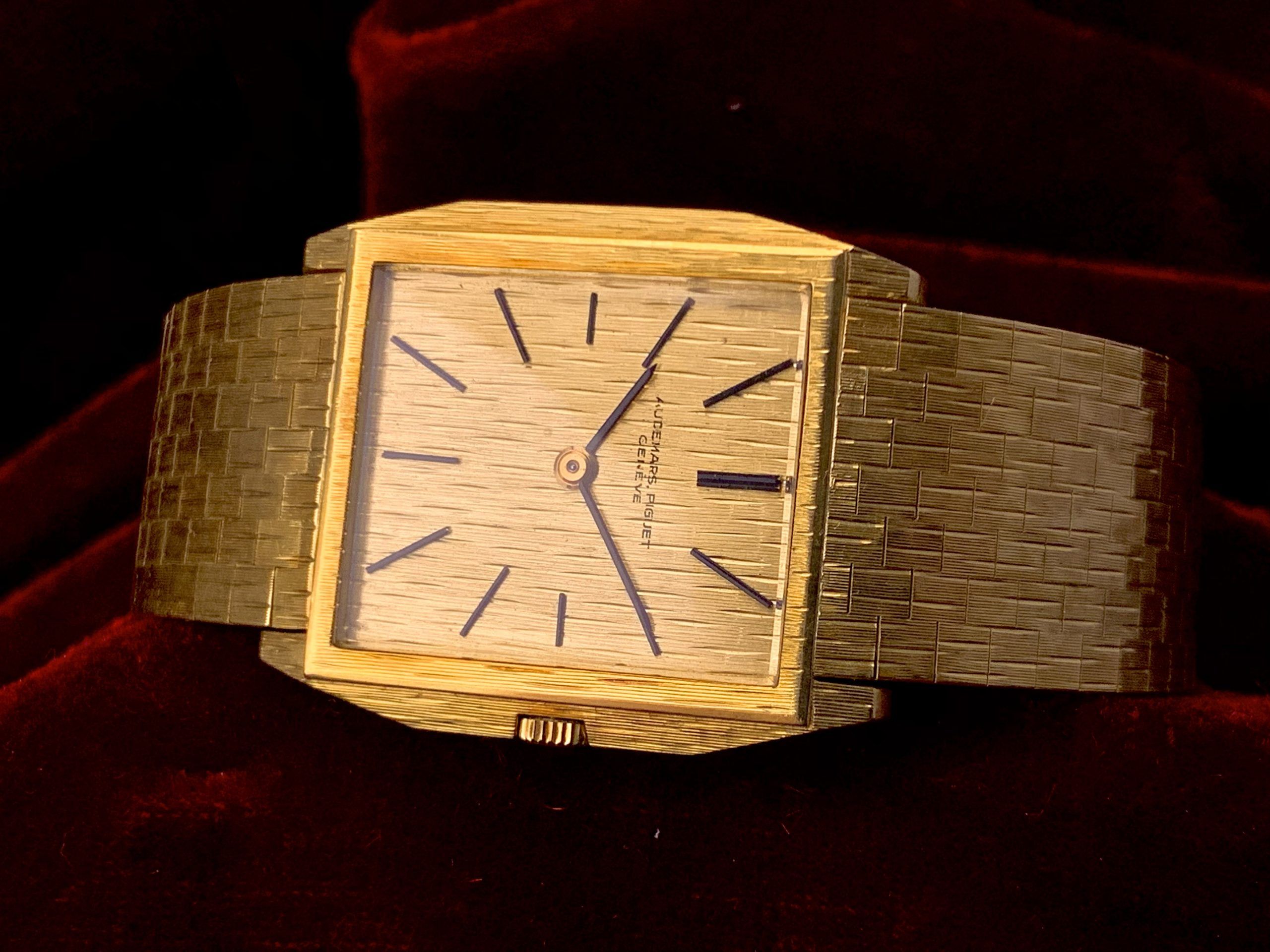 Audemars Piguet Ultra Thin Dress Watch, photo 4 of 15