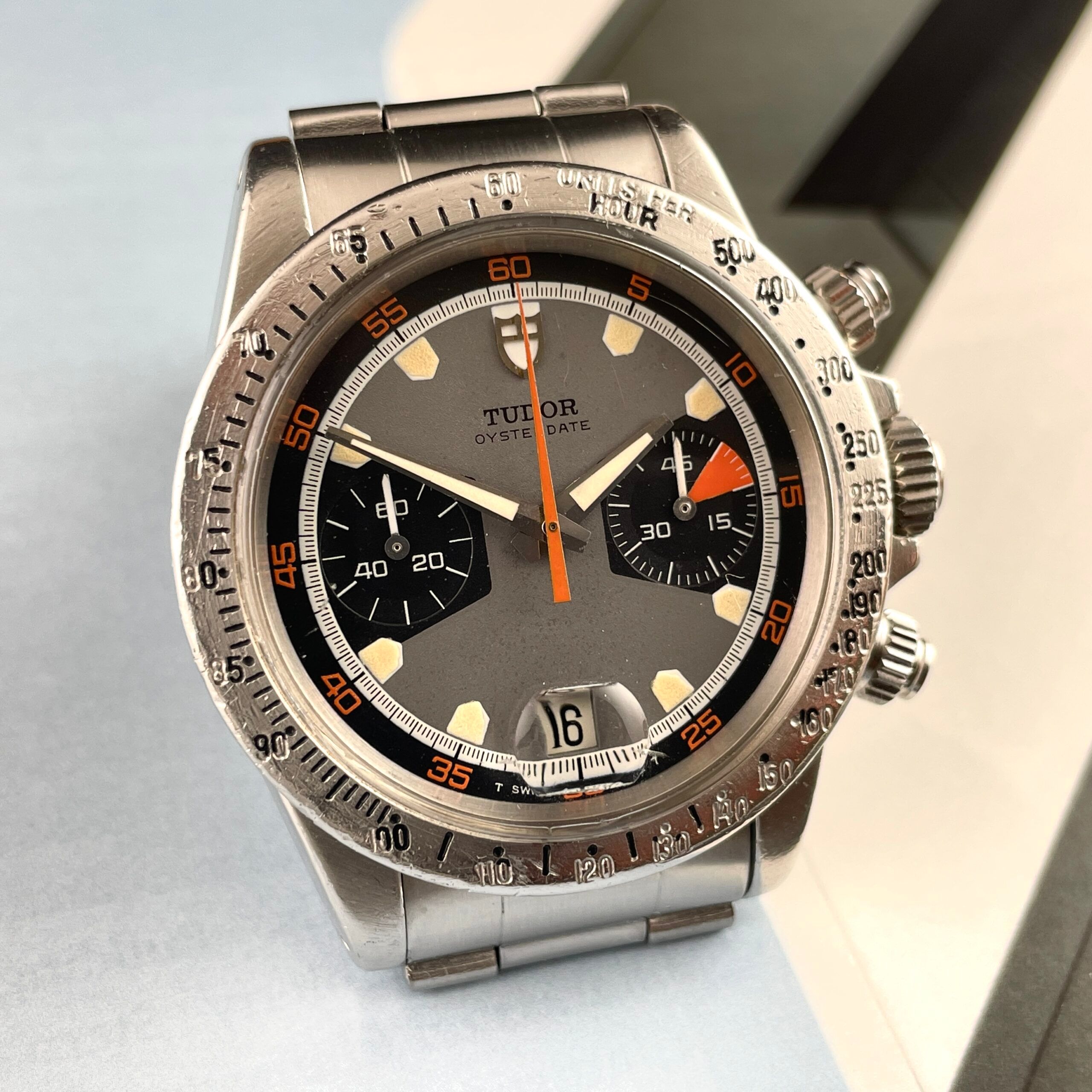 Tudor Monte Carlo ‘Home Plate’ 7032, photo 4 of 14