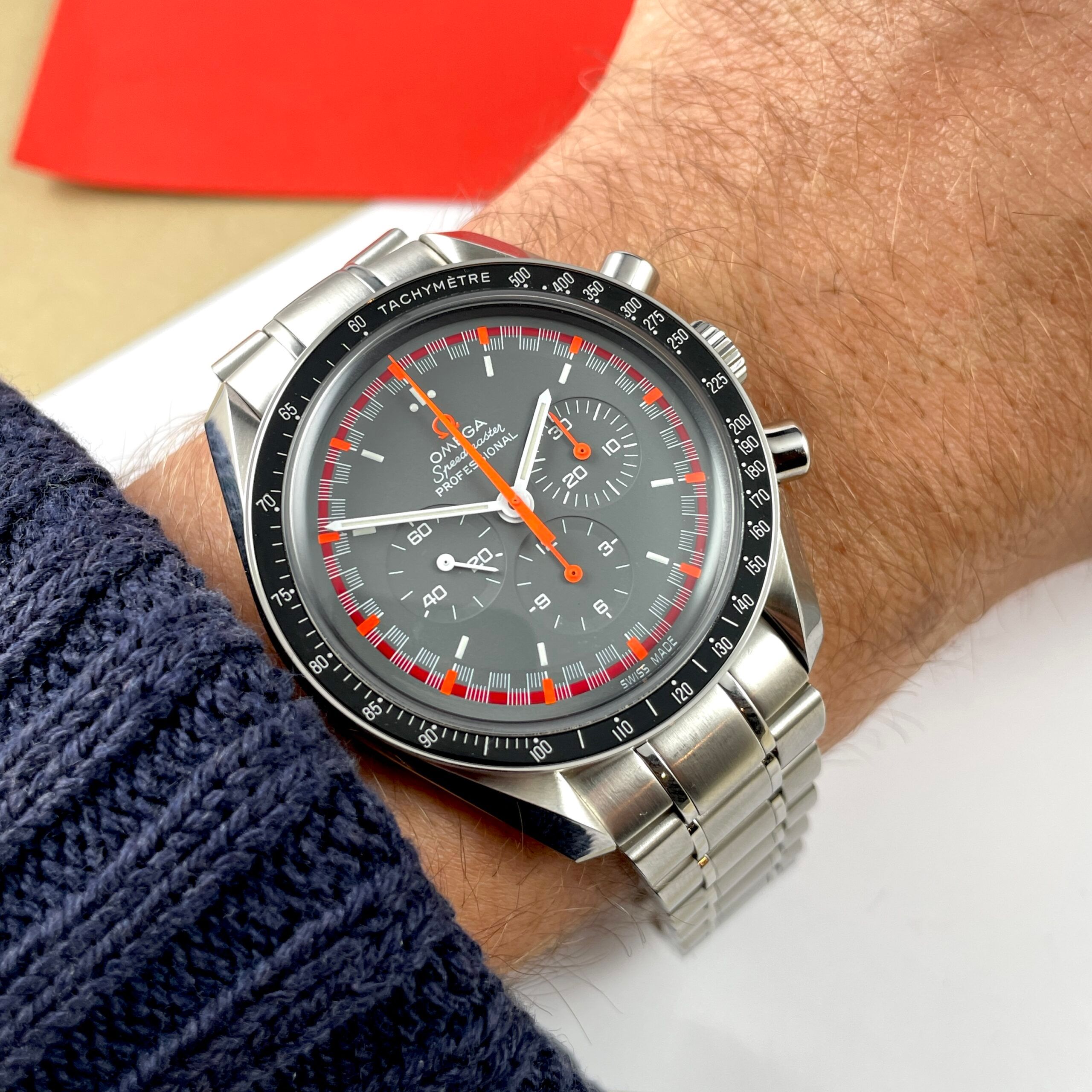 Omega Speedmaster Limited Japanese Racing Dial, photo 15 of 15