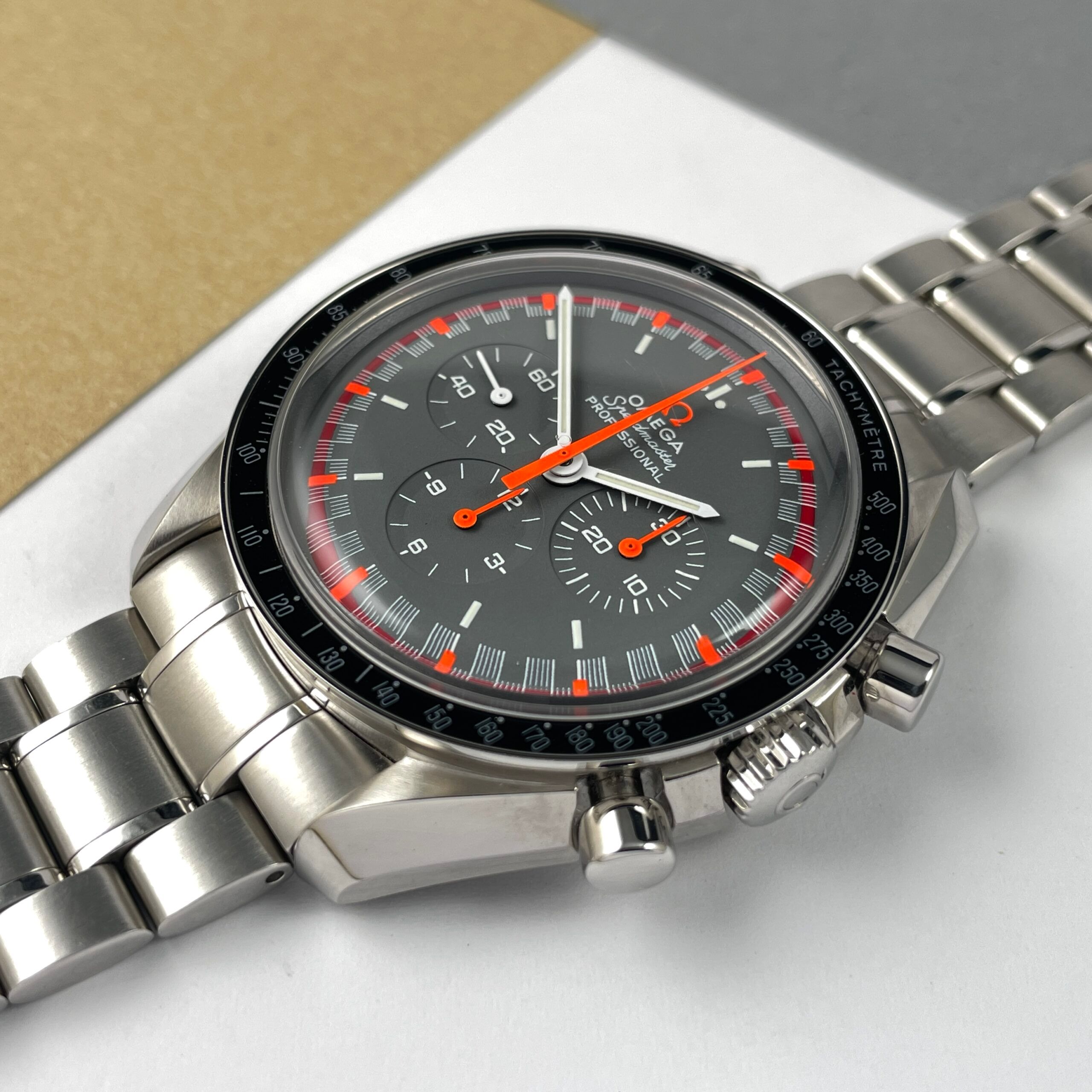 Omega Speedmaster Limited Japanese Racing Dial, photo 6 of 15