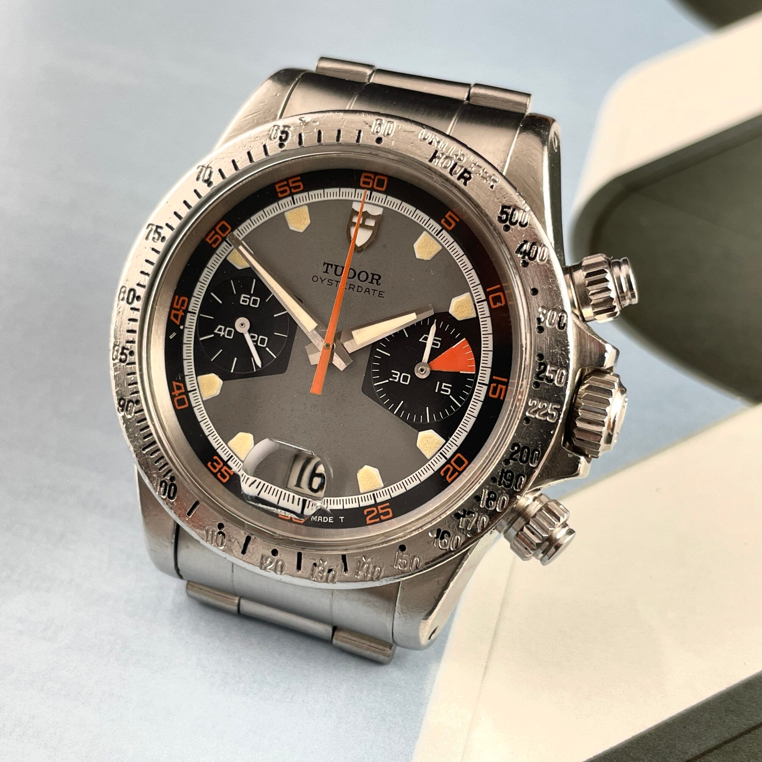 Tudor Monte Carlo ‘Home Plate’ 7032, photo 5 of 14
