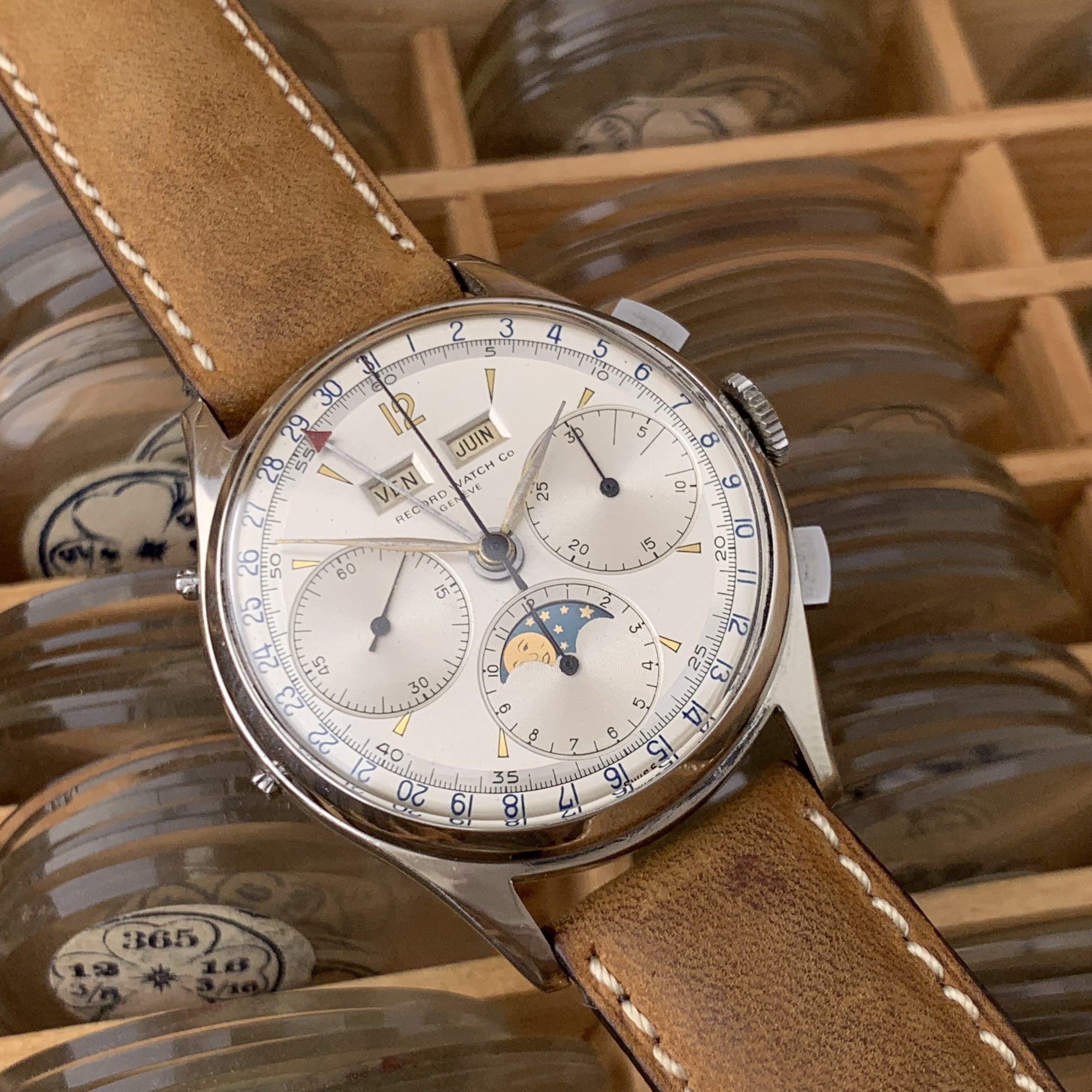 Record Watch & Co Rare Valjoux 88 Triple-Date Moonphase Chronograph, photo 3 of 15