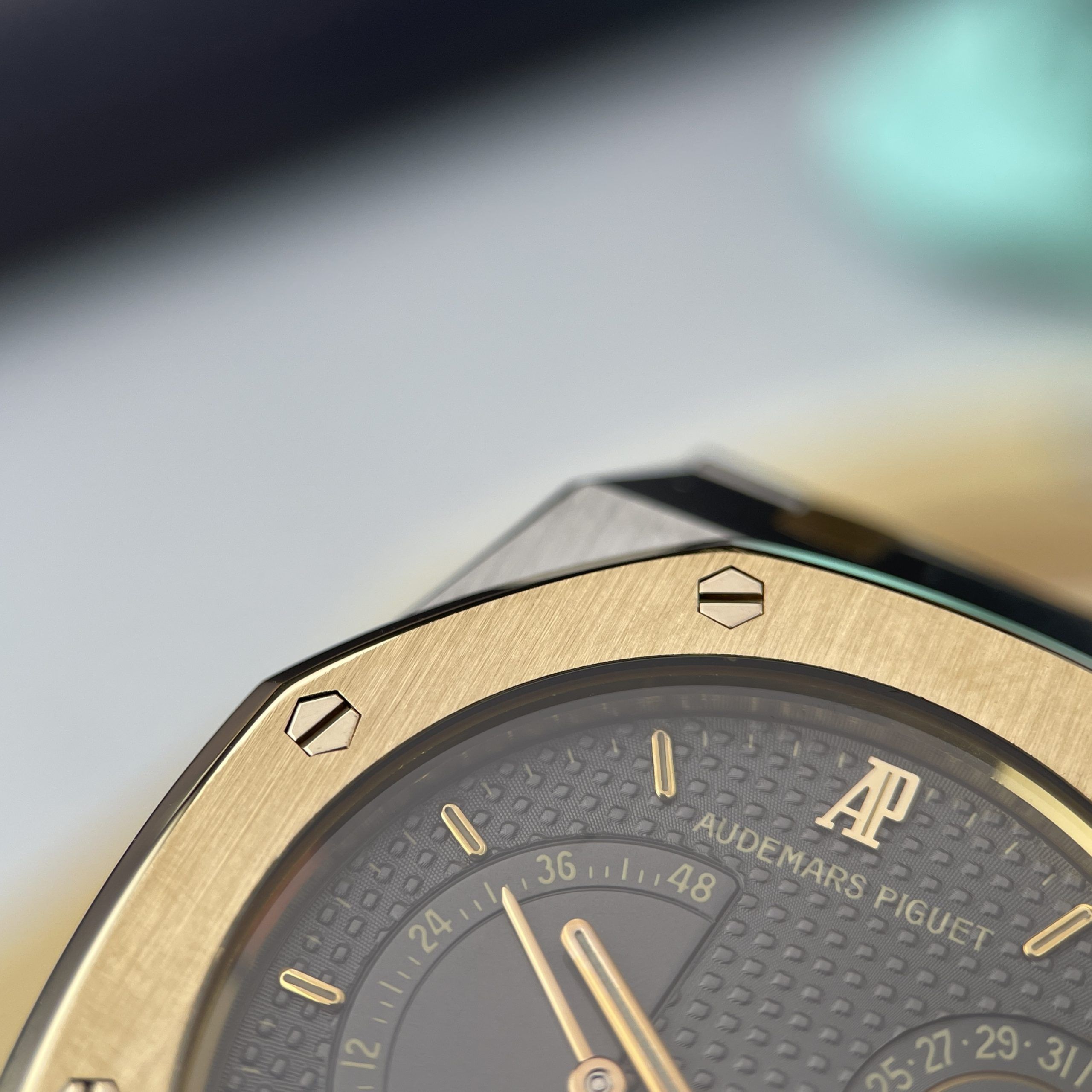 Audemars Piguet Royal Oak ‘Dual Time’ 25730SA, photo 15 of 18