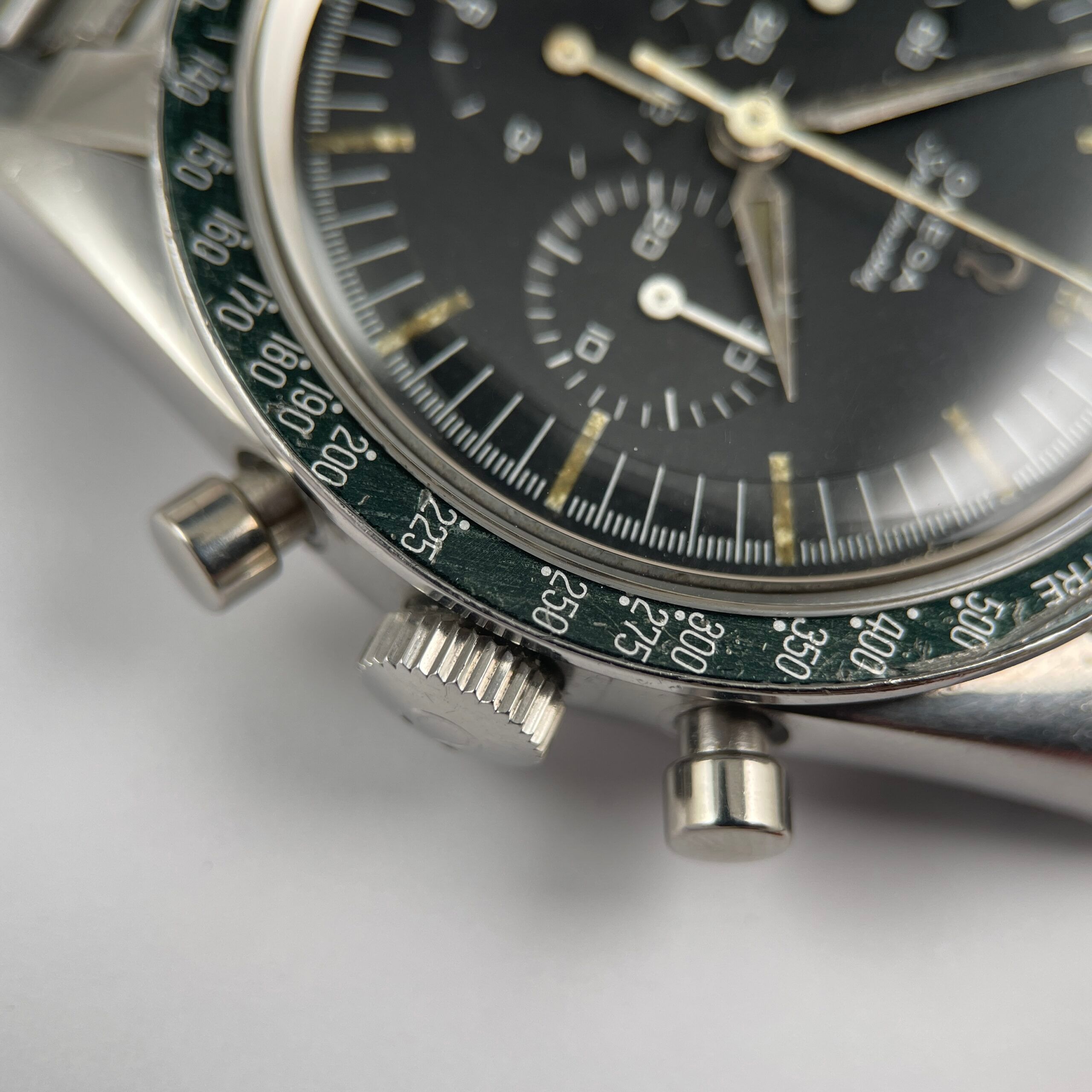 Omega Speedmaster 2998-6 ‘Green Bezel’, photo 7 of 15