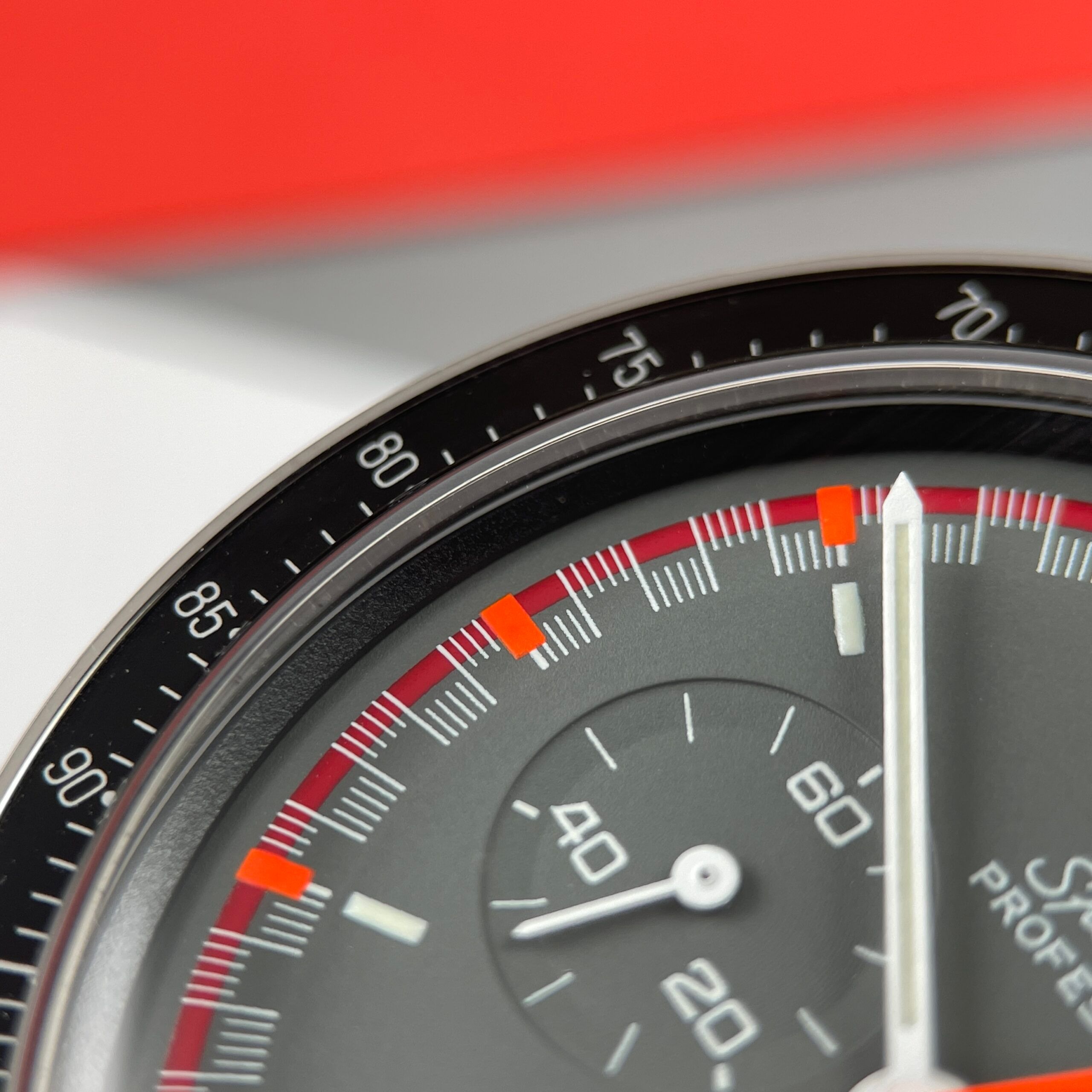Omega Speedmaster Limited Japanese Racing Dial, photo 2 of 15