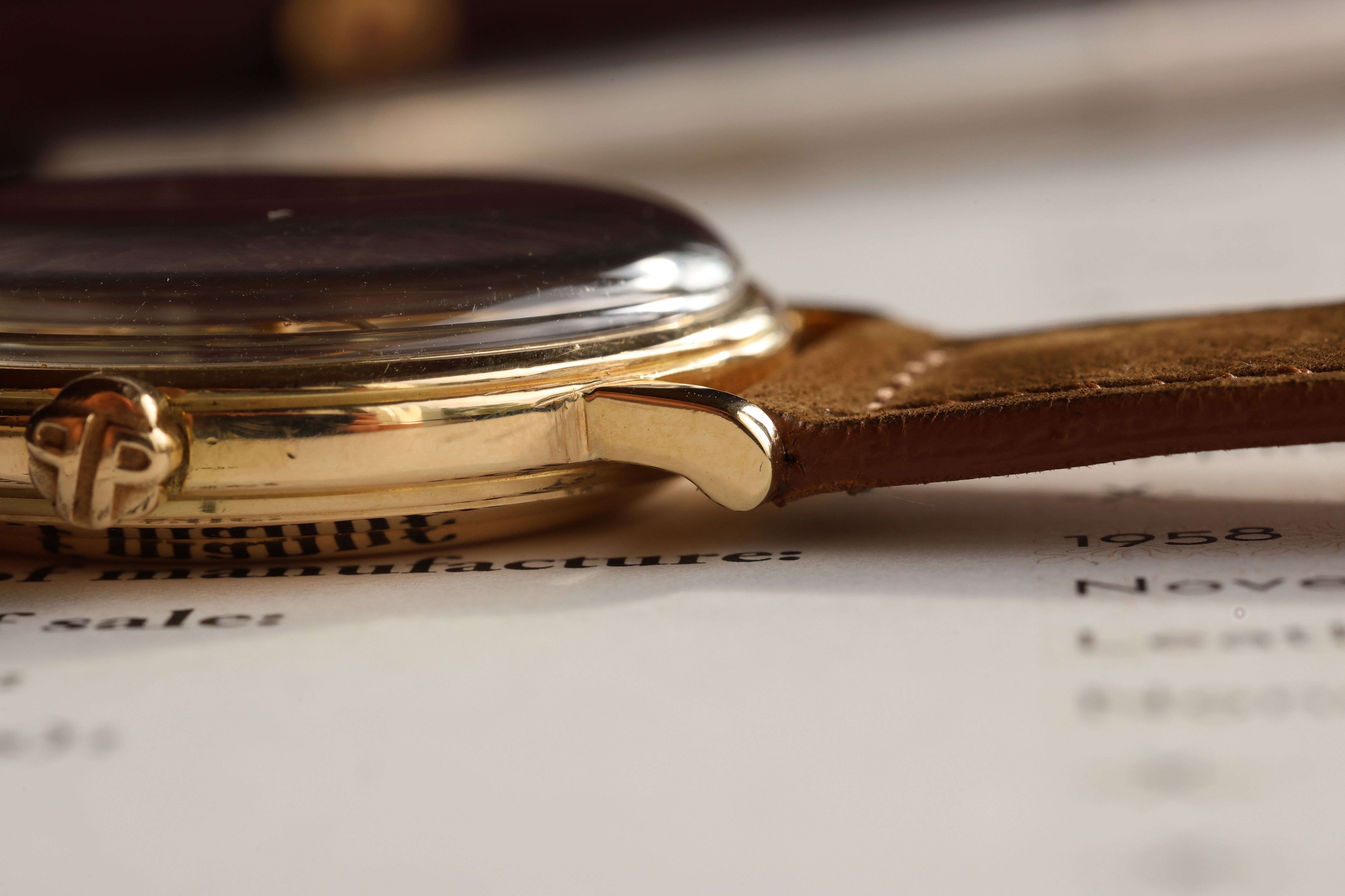 Patek Philippe Calatrava Ref. 2584, photo 9 of 17