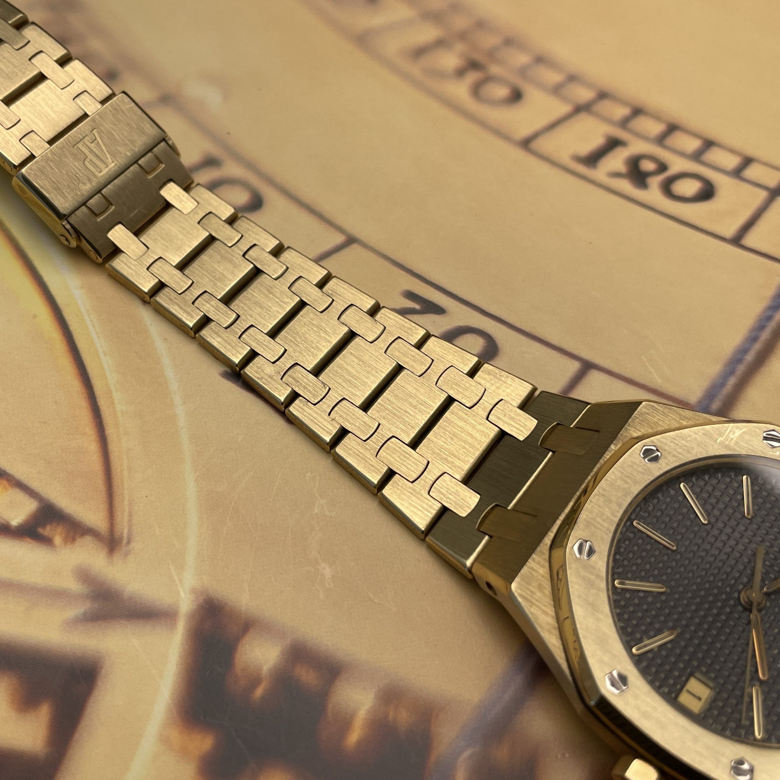 Audemars Piguet Royal Oak 56023BA Full Gold 36mm, photo 8 of 15