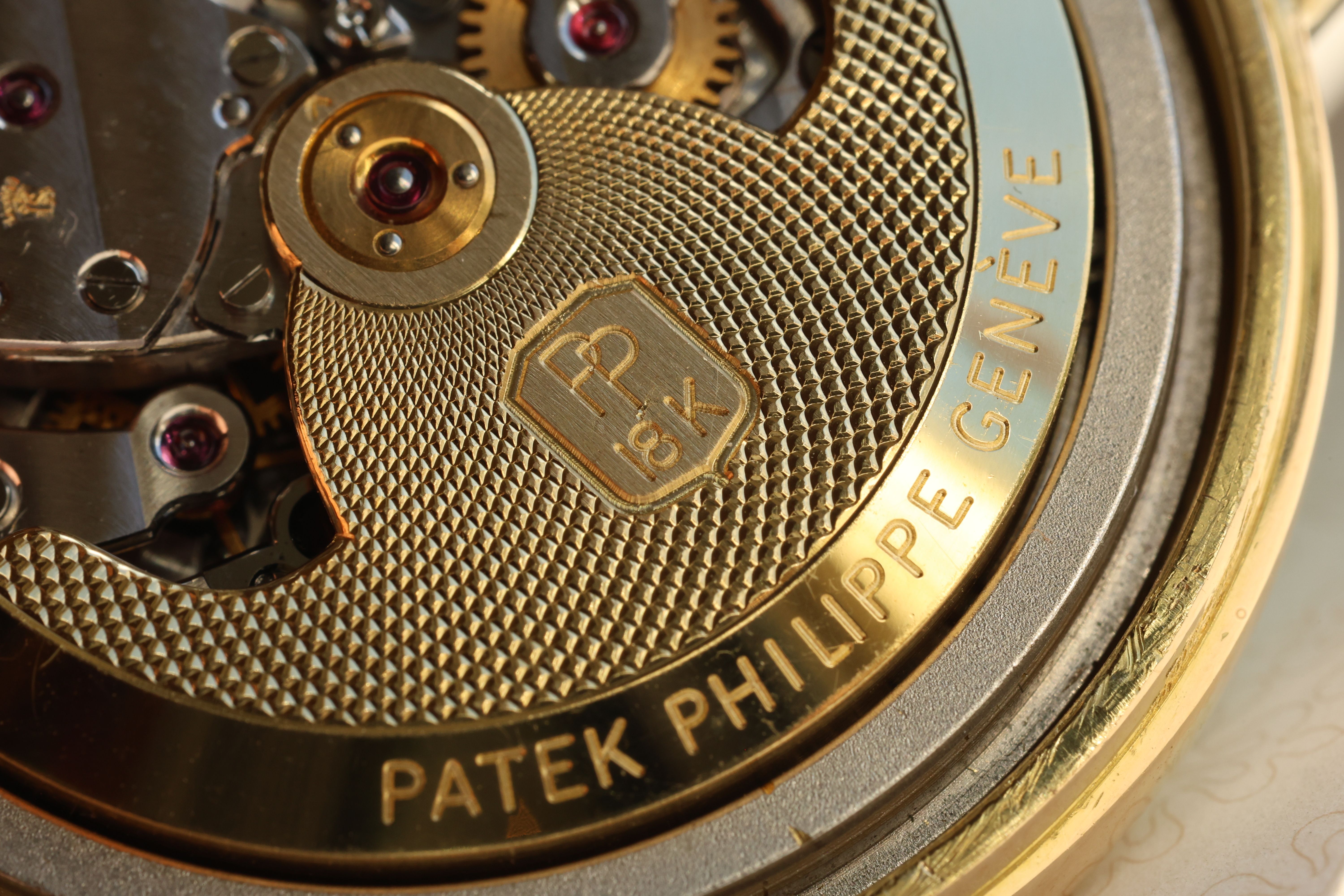 Patek Philippe Calatrava Ref. 2584, photo 16 of 17