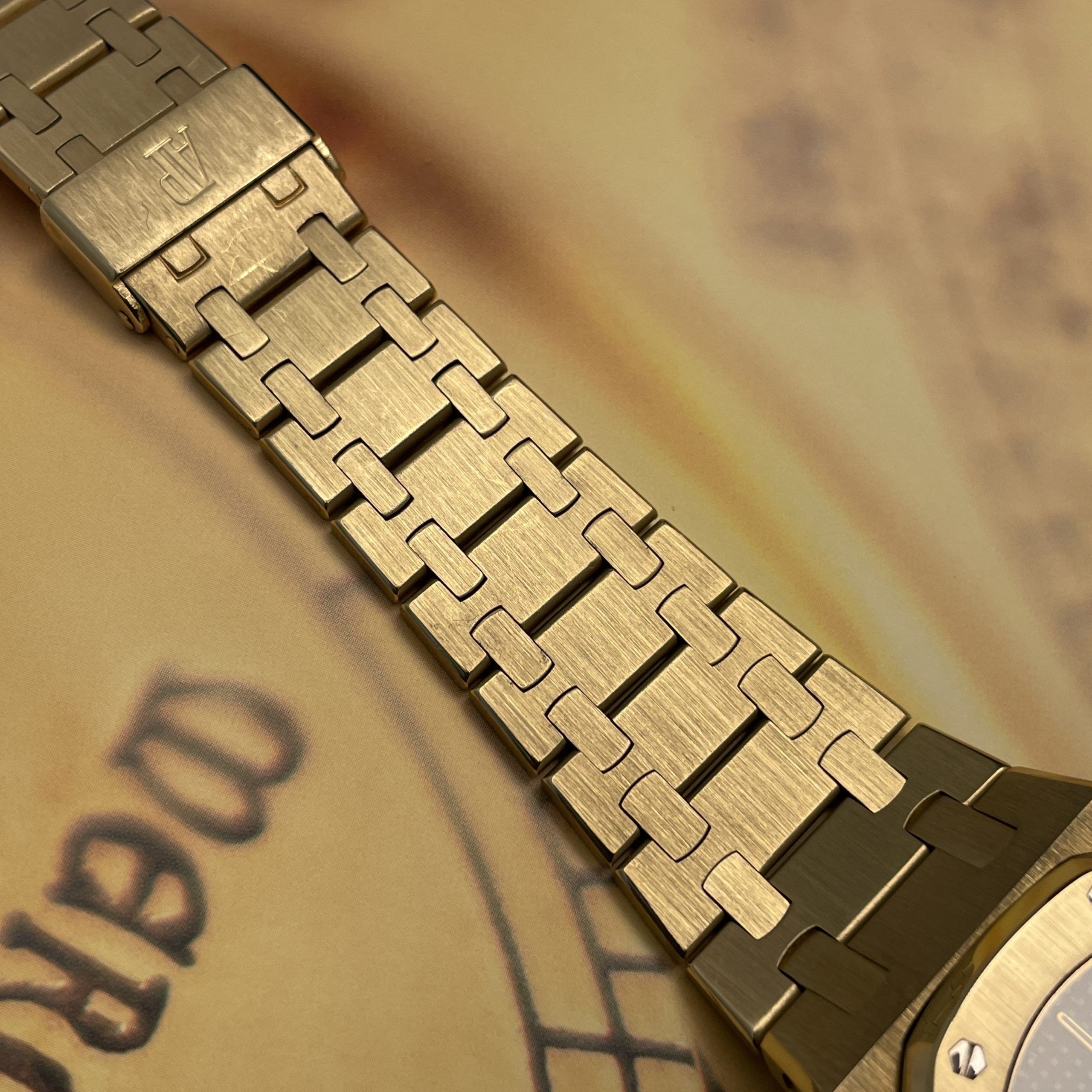 Audemars Piguet Royal Oak 56023BA Full Gold 36mm, photo 9 of 15