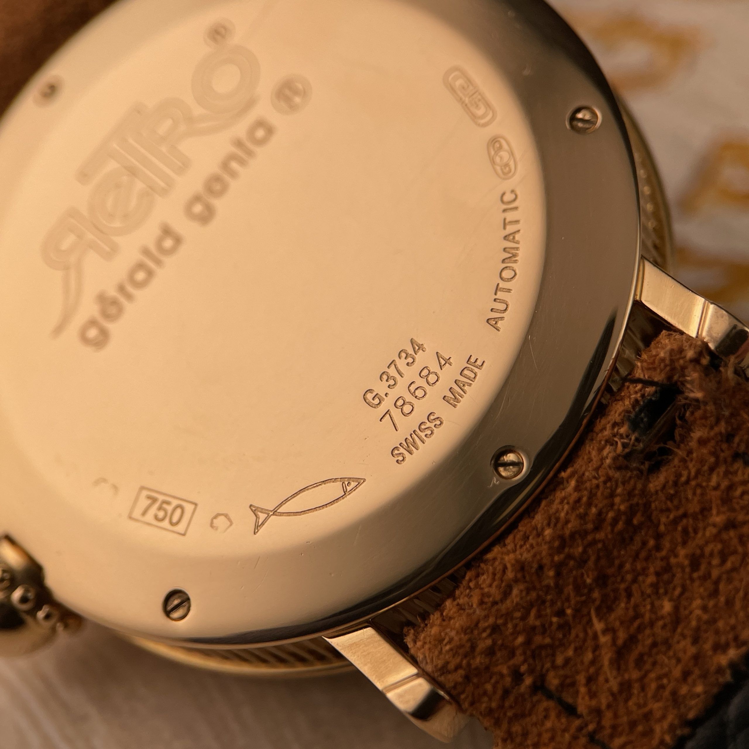 Gerald Genta ‘Retro’ Men 36mm, photo 12 of 16