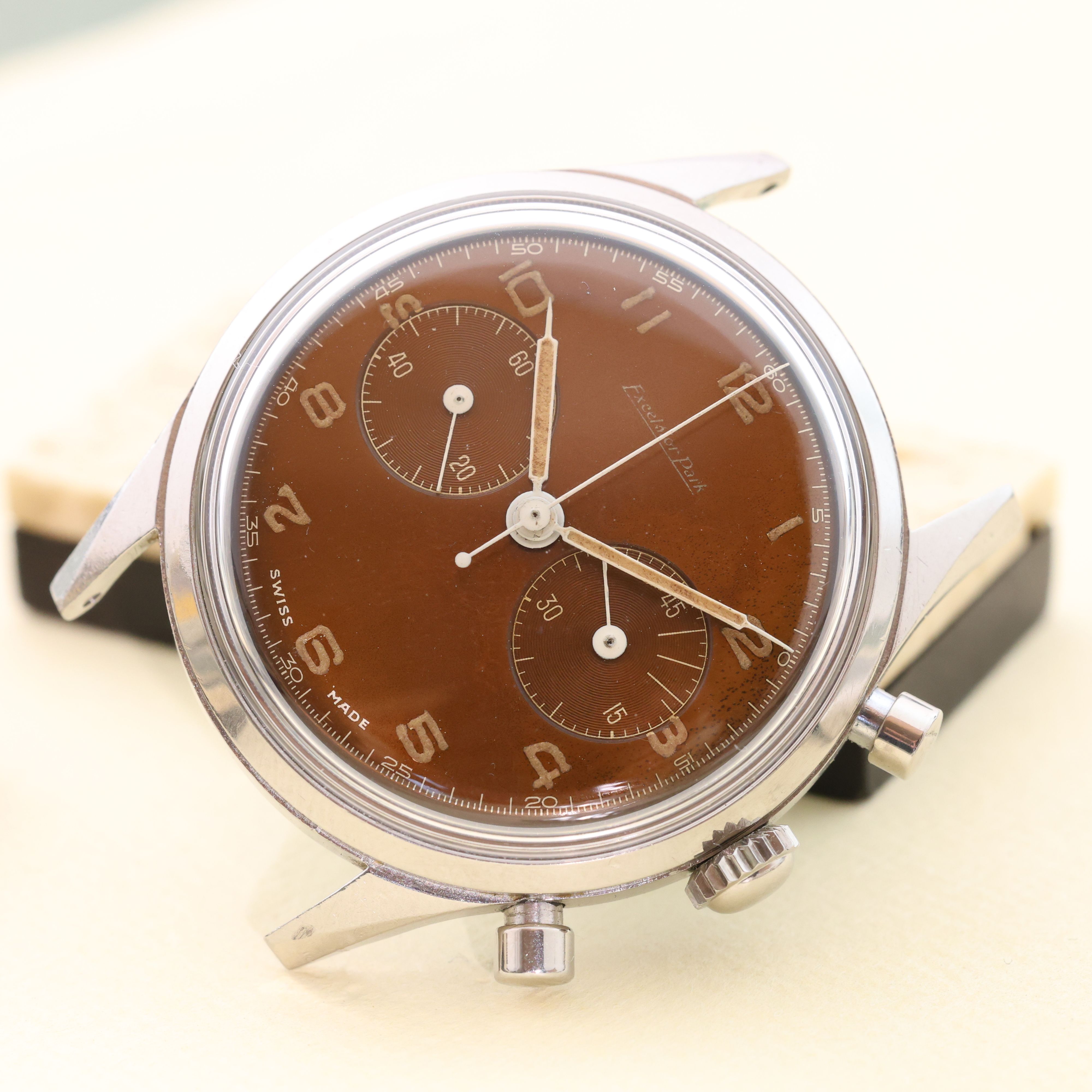 Excelsoir Park Tropical Chronograph, photo 6 of 12