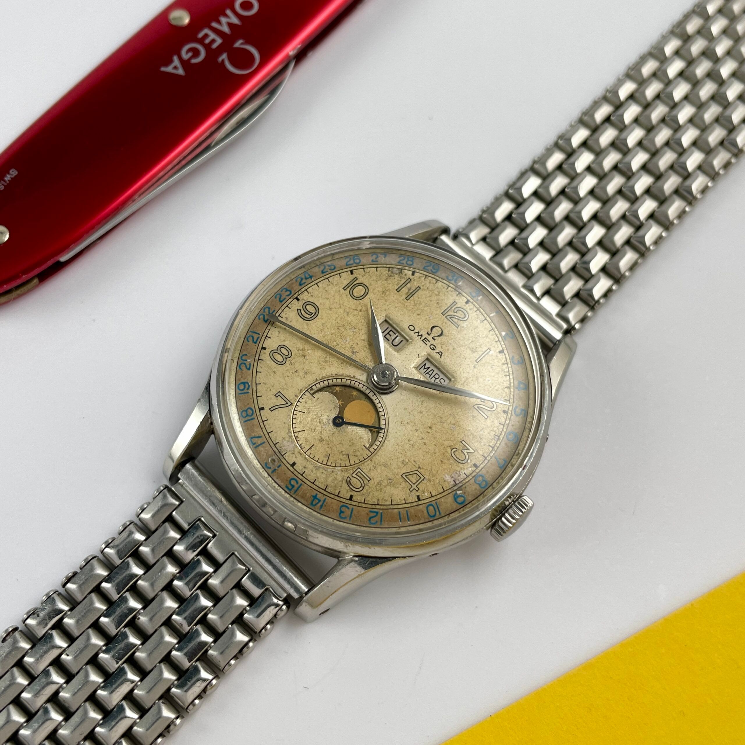 Omega Cosmic Triple Date Moon Phase, photo 3 of 13