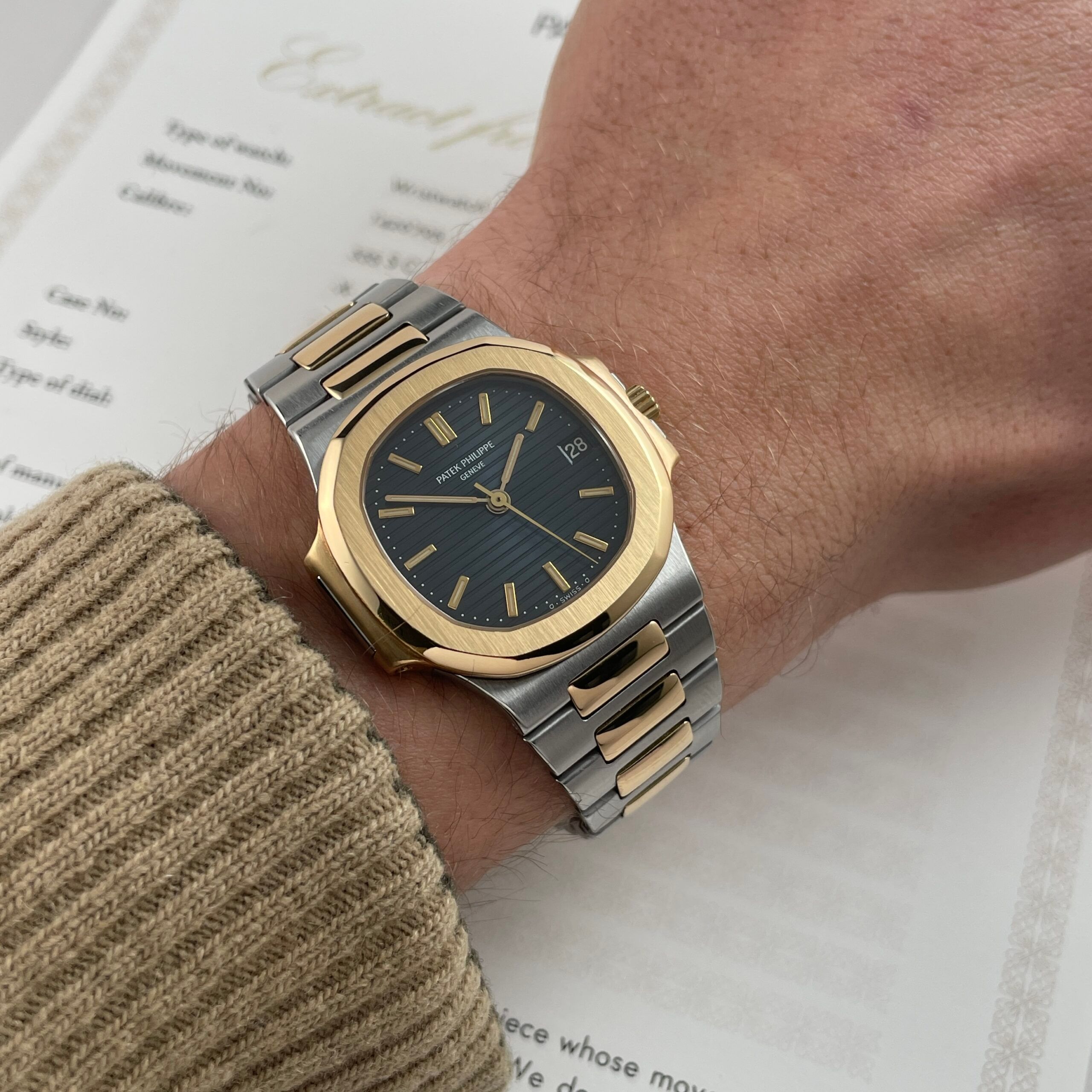 Patek Philippe Nautilus 3800/1 Blue Dial with Extract of Archives, photo 3 of 15