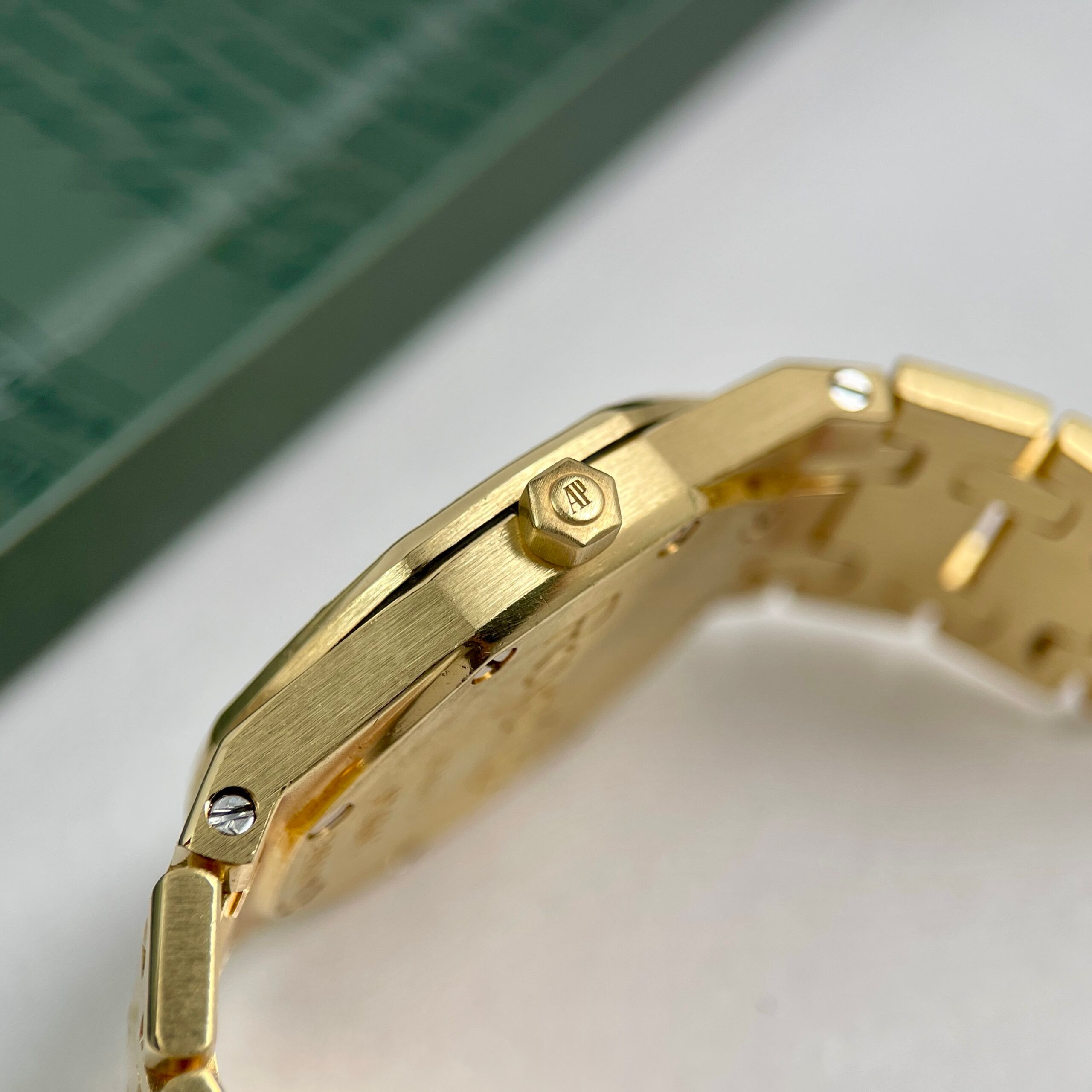 Audemars Piguet Royal Oak Lady ‘Lemon’ Diamond, photo 13 of 14