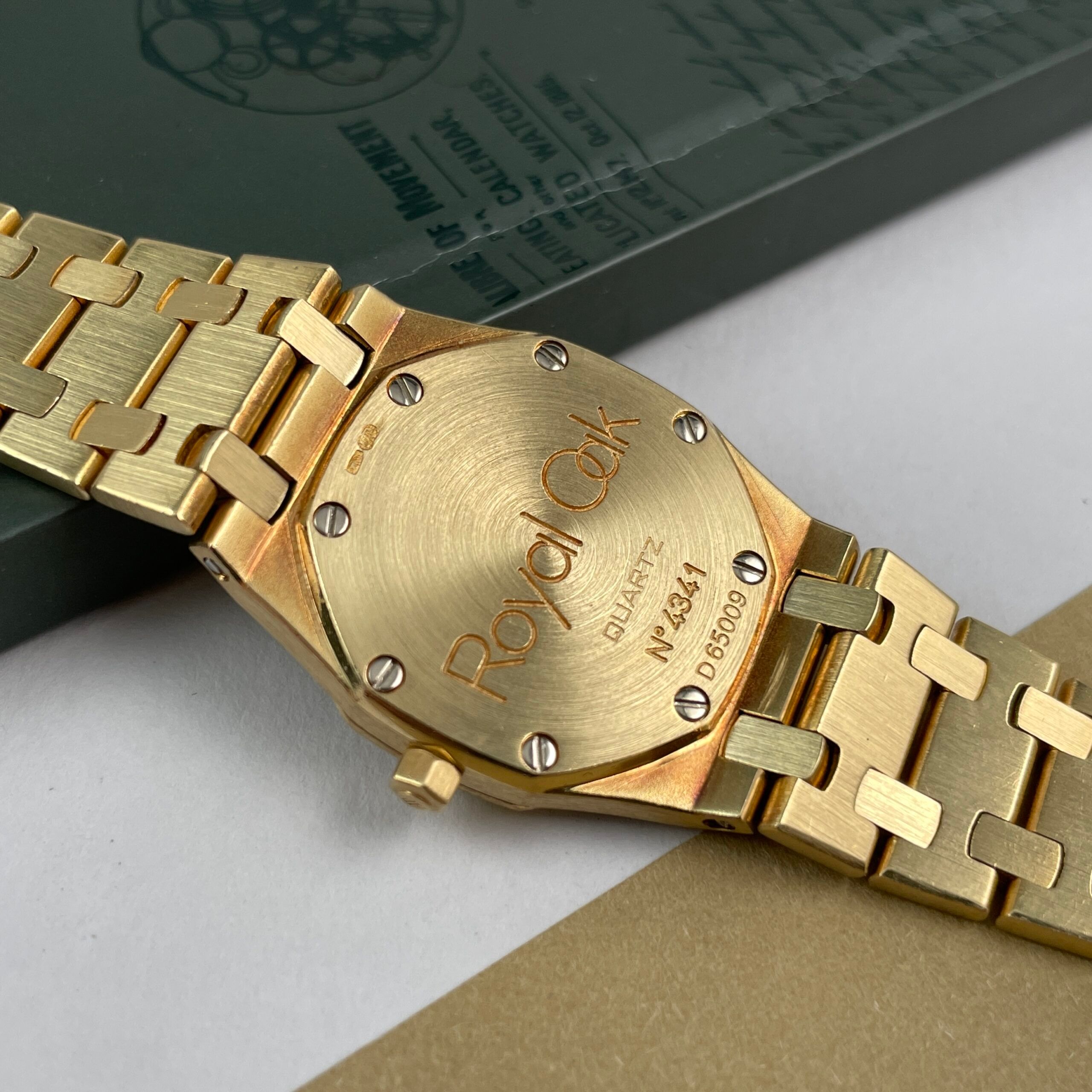Audemars Piguet Royal Oak Lady ‘Lemon’ Diamond, photo 11 of 14