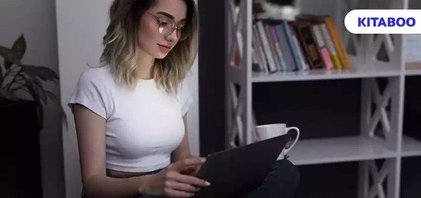 Front view of beutiful woman working blog