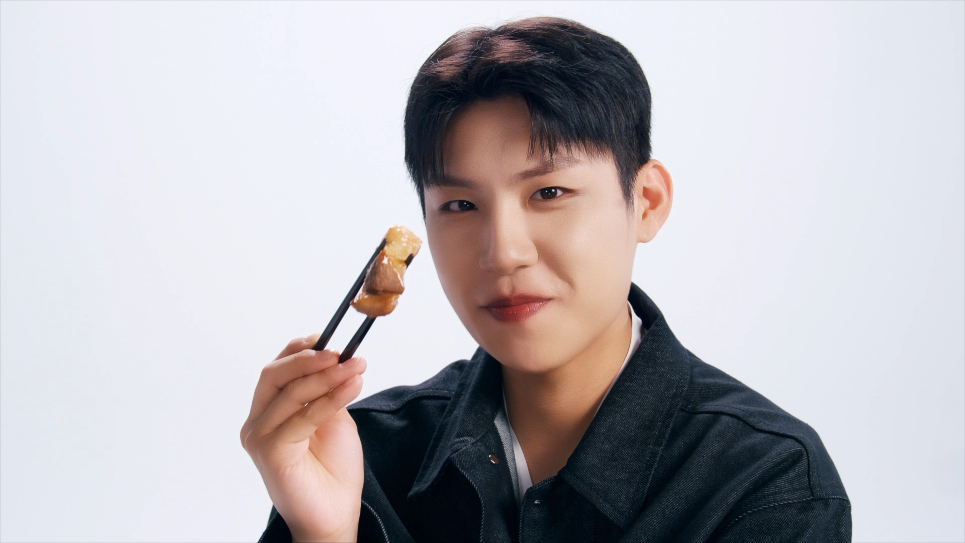 미진축산의 새로운 얼굴, AB6IX 박우진과 함께하는 프리미엄의 시작