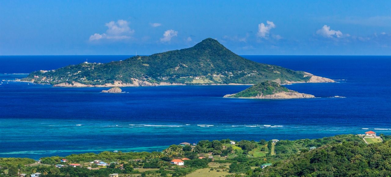 Grenada, Carriacou - view on Petite Martinique and Petite Dominique