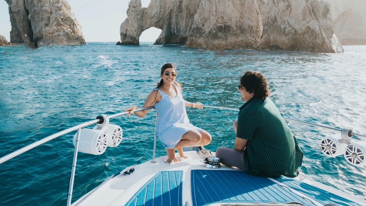 Top 5 Grenadines Yacht Charters for Honeymooners