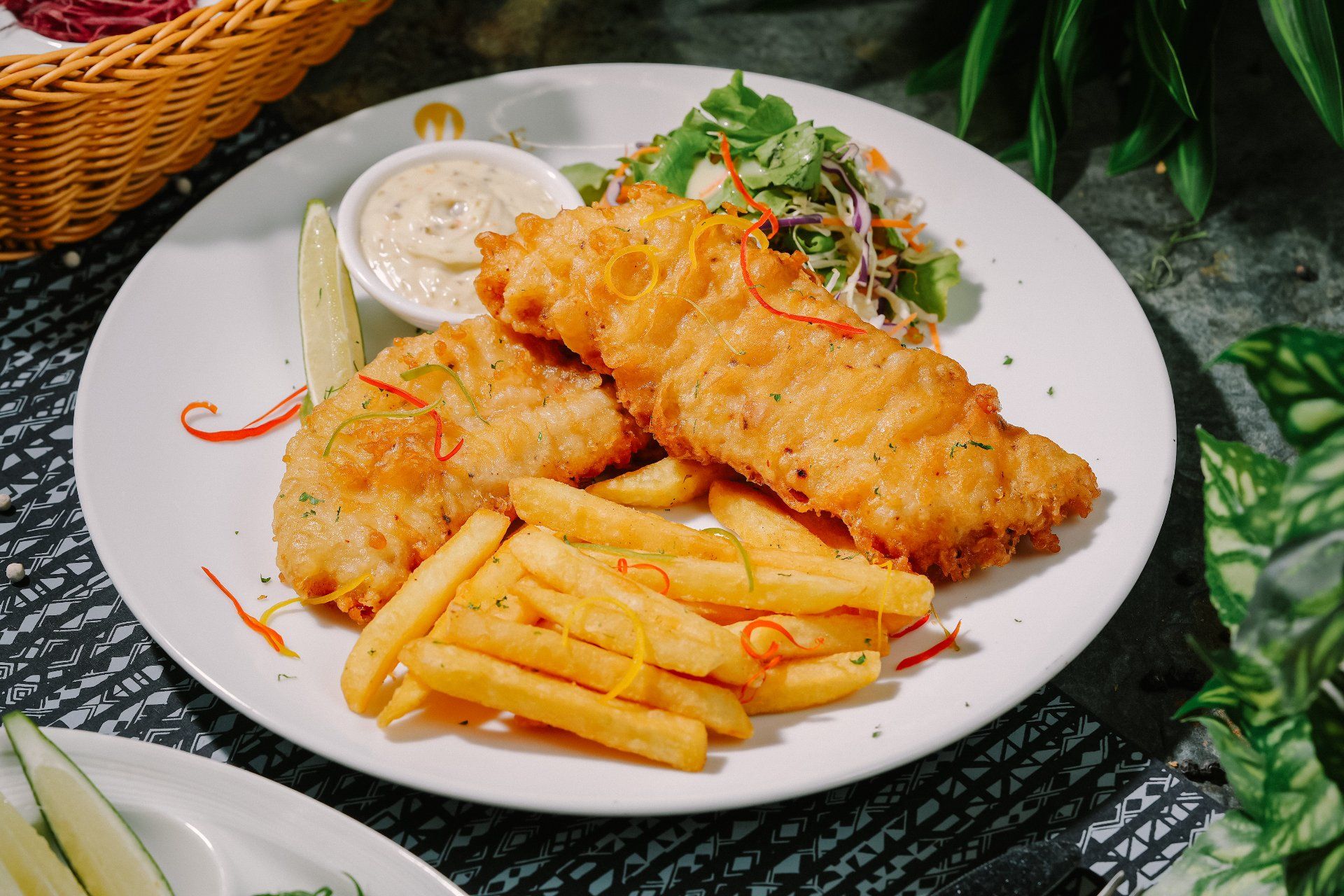 Crispy fish & chips