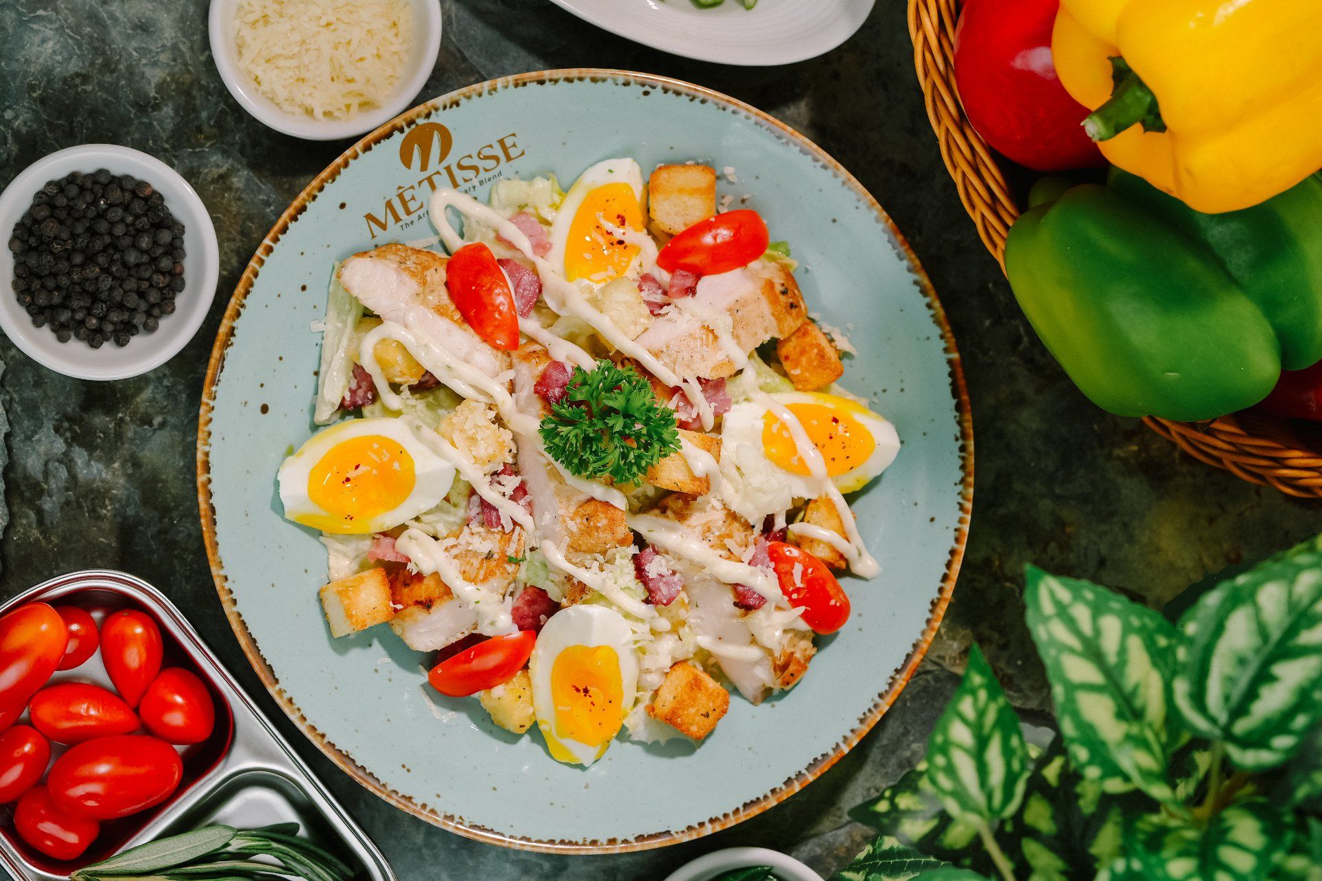 Traditional Caesar salad (Choice of Chicken or prawn)