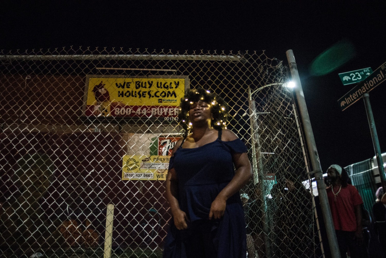 House/Full of Blackwomen Episode: "The Meaning of Canaries," a ritual performance addressing displacement in Oakland; East Side Arts Center, October 2016. Photo by Robbie Sweeny.