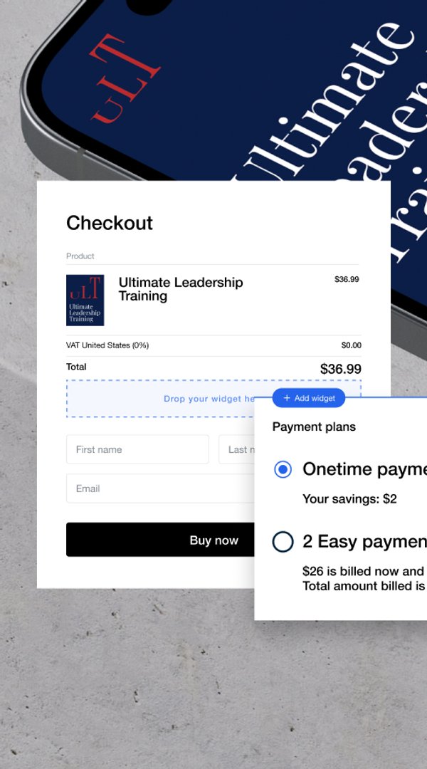 Un formulario de pago para "Ultimate Leadership Training" a $36,99 se muestra en un smartphone, con una ventana emergente de opciones de pago que ofrece opciones de pago único o en dos cuotas.