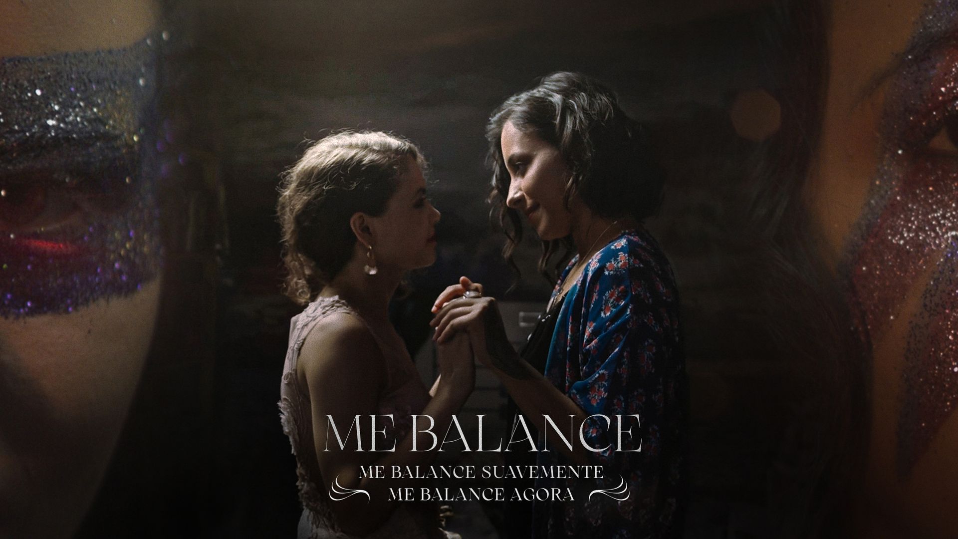 Me balance suavemente, me balance agora