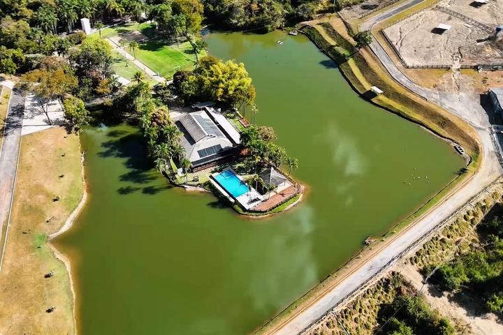 FAZENDA DE ALTO PADRÃO À VENDA EM SILVÂNIA – GO