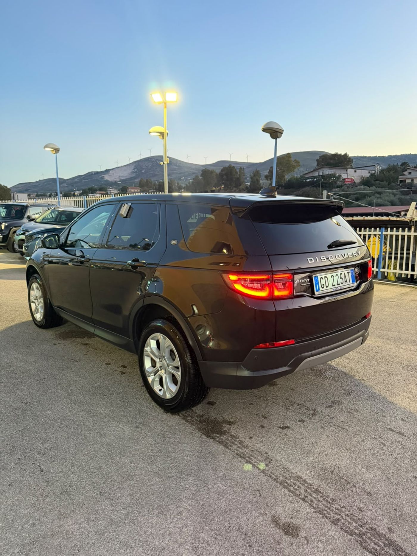 LAND ROVER Discovery Sport 2.0. TD4 180 CV AWD CV AWD Auto R-Dinamic  HSE – foto 4