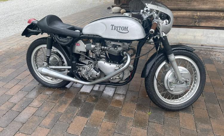 Triumph Triton
