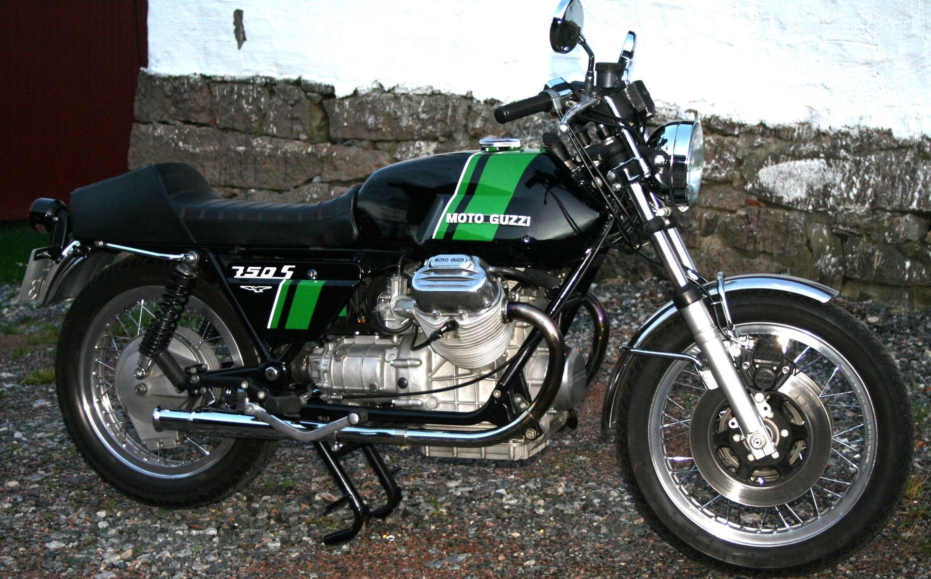Moto Guzzi 750S