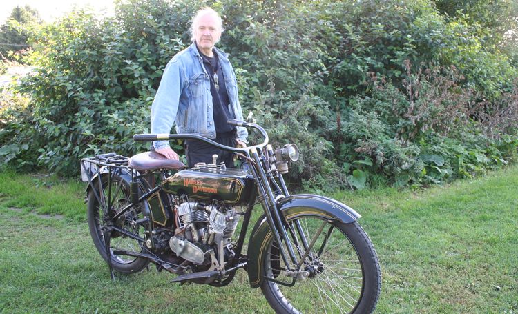 "Jeg måtte skifte framdekket som var fra 1955"