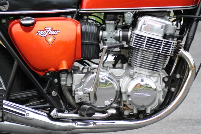 Motoren som endret alt; den 4-sylindrede 4-takteren med OHC, el.start og hele 67 hk