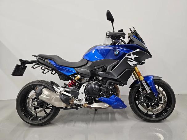 BMW F900XR