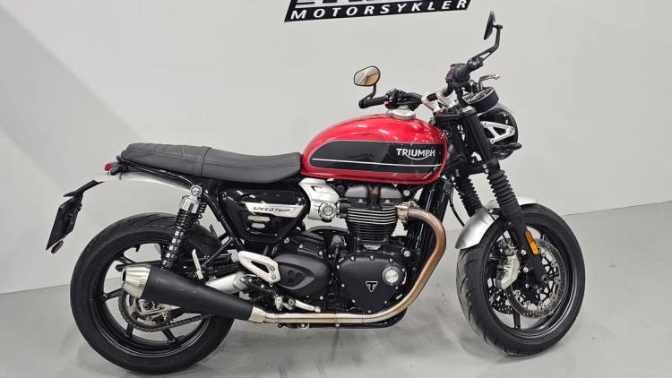 Triumph Speed Twin 1200