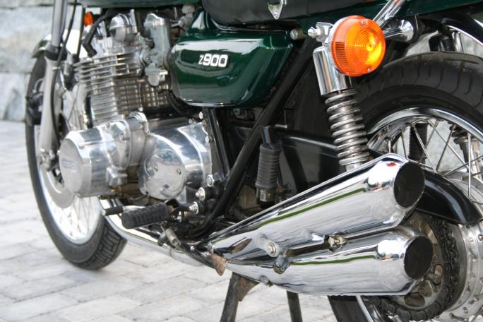 Z900 hadde 4-4 eksosanlegg, og Delkevic tilbyr samme type anlegg til Z900RS