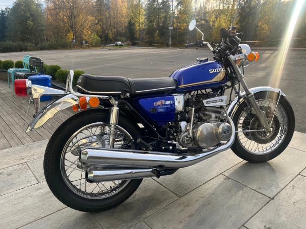 Suzuki GT550